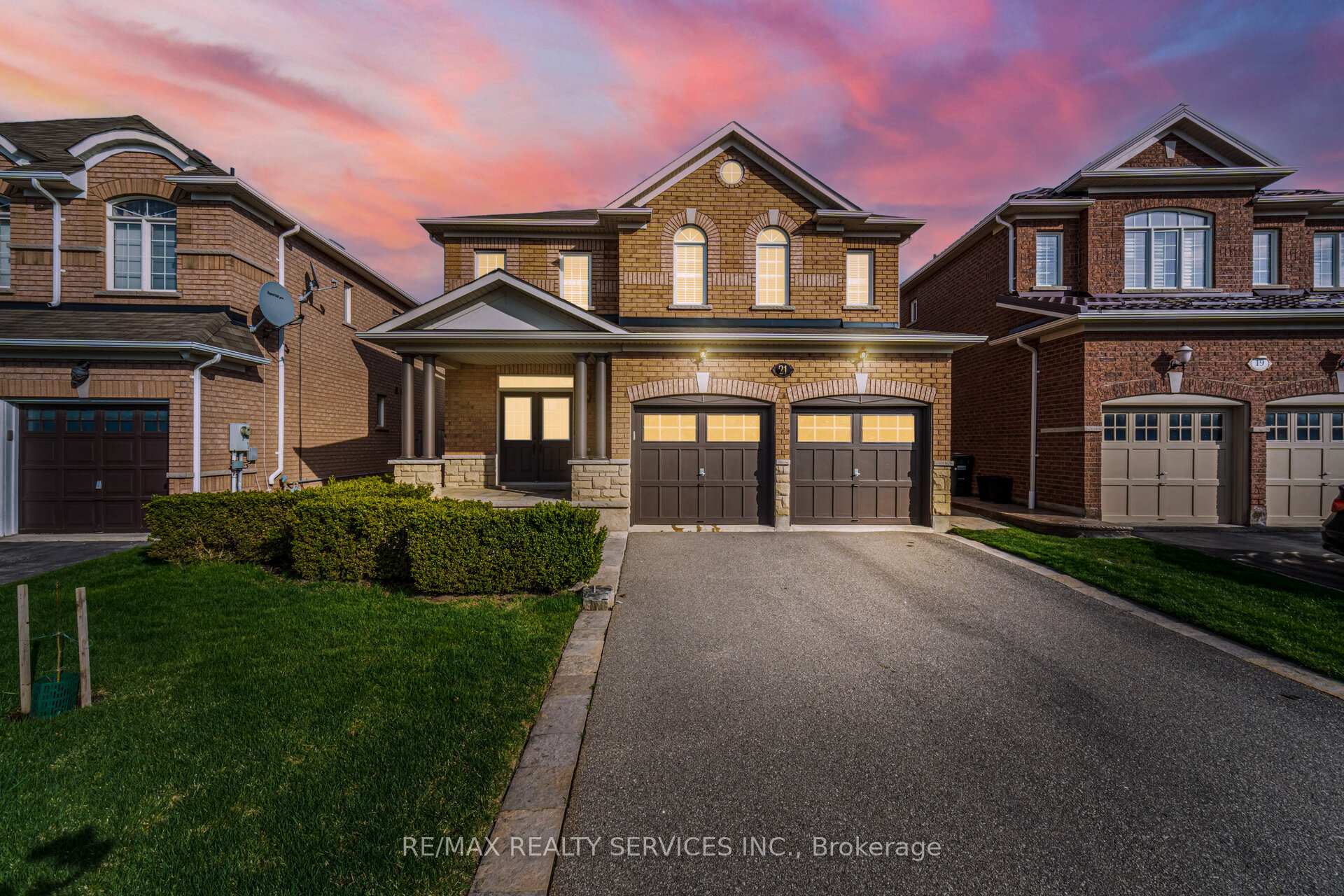 Photo 1 of 21 Fallgate Drive, Brampton, Credit Valley — HOMEH