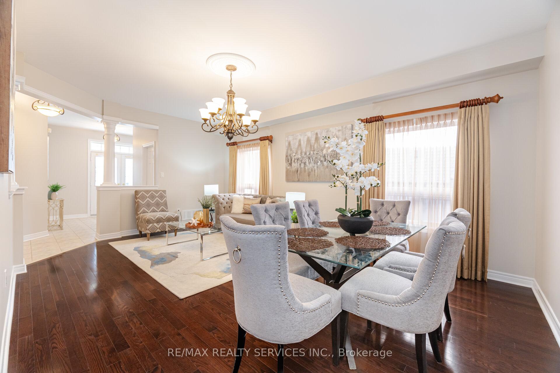 Photo 7 of 21 Fallgate Drive, Brampton, Credit Valley — HOMEH