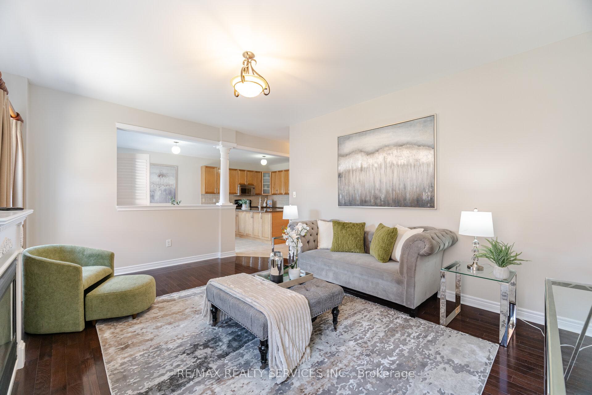 Photo 19 of 21 Fallgate Drive, Brampton, Credit Valley — HOMEH