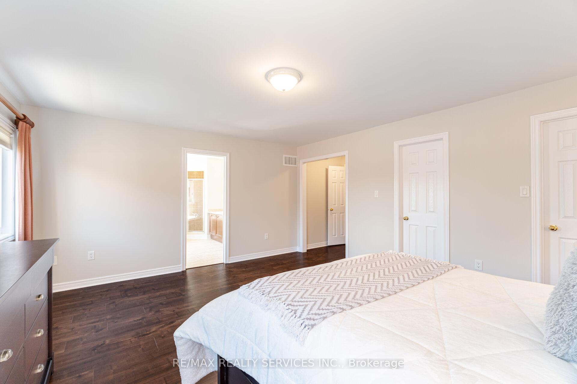 Photo 27 of 21 Fallgate Drive, Brampton, Credit Valley — HOMEH