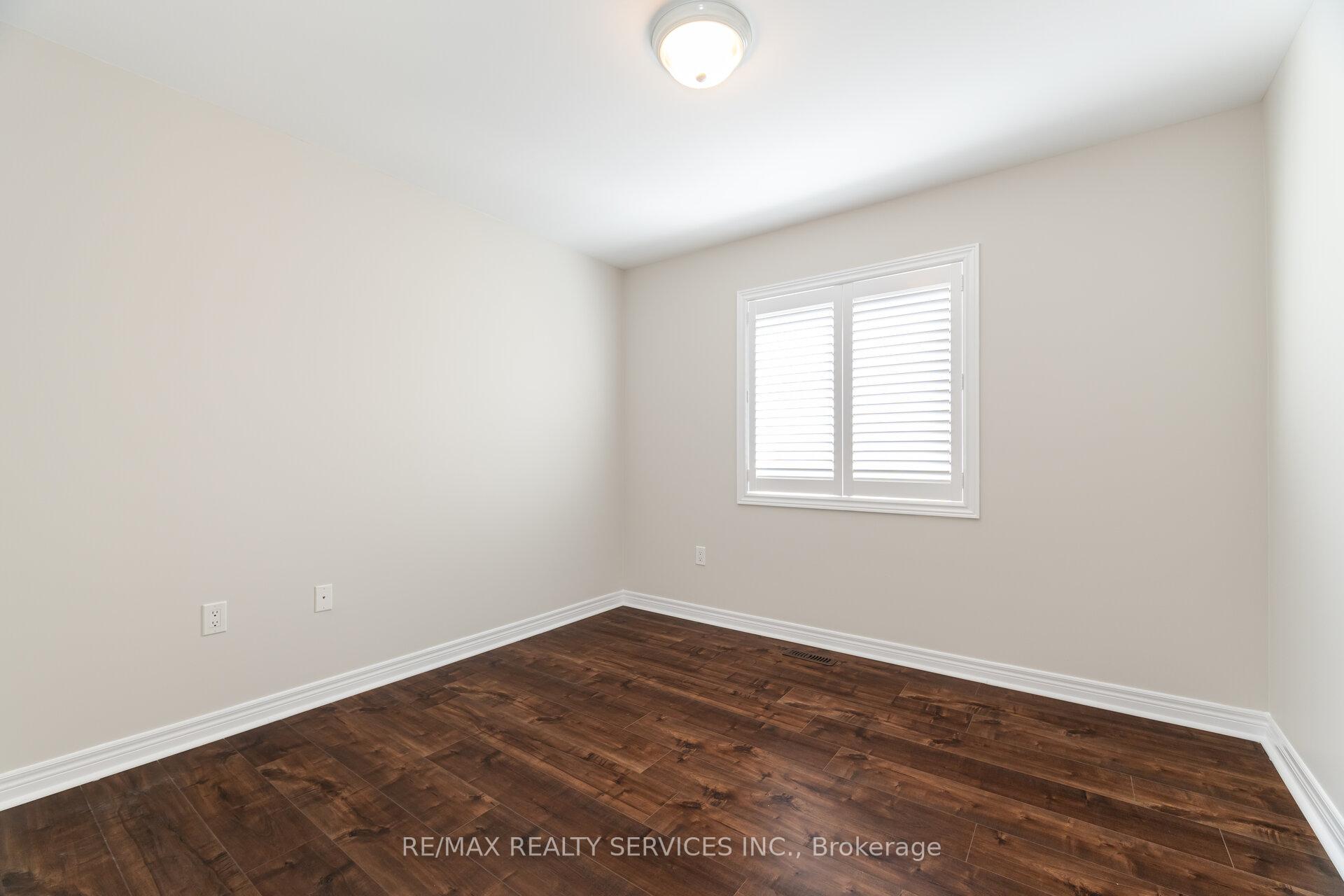 Photo 31 of 21 Fallgate Drive, Brampton, Credit Valley — HOMEH