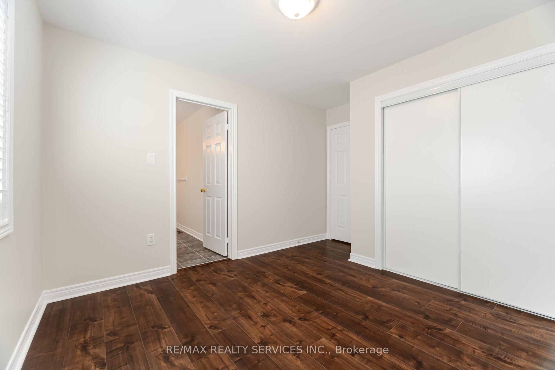 Photo 32 of 21 Fallgate Drive, Brampton, Credit Valley — HOMEH