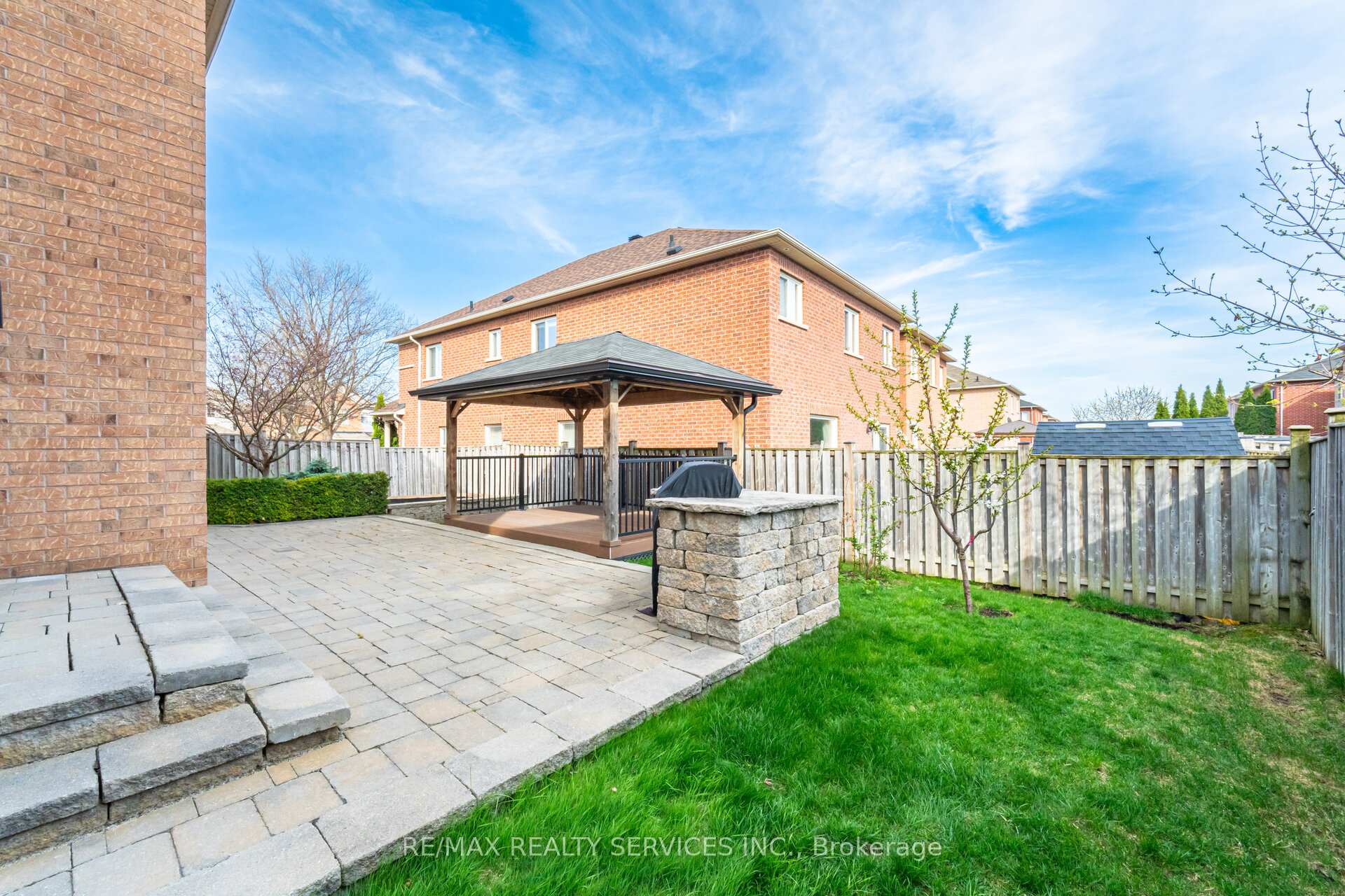 Photo 45 of 21 Fallgate Drive, Brampton, Credit Valley — HOMEH
