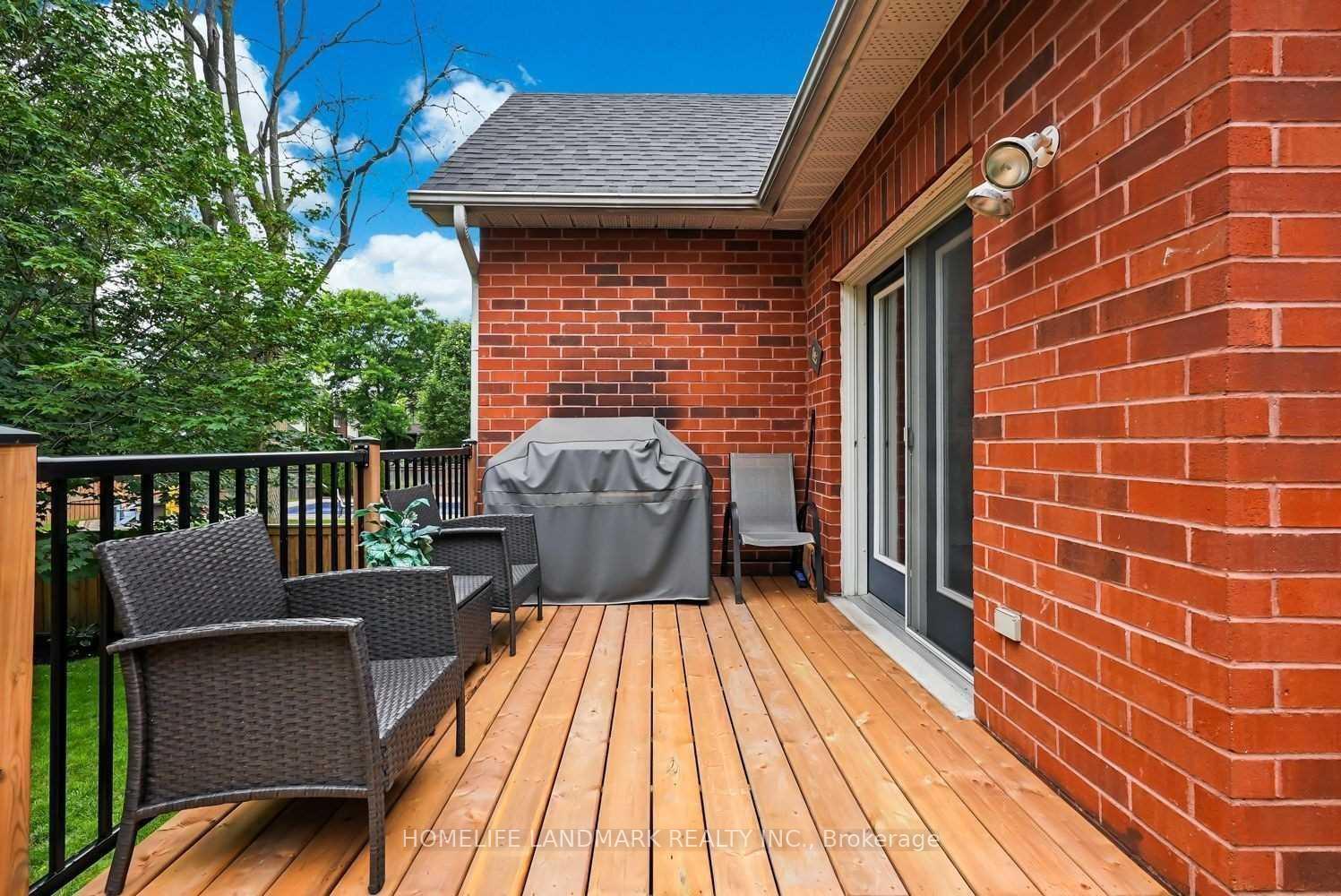 Photo 12 of Unit Main Fl, 6 Osgoode Gate, Clarington, Courtice — HOMEH