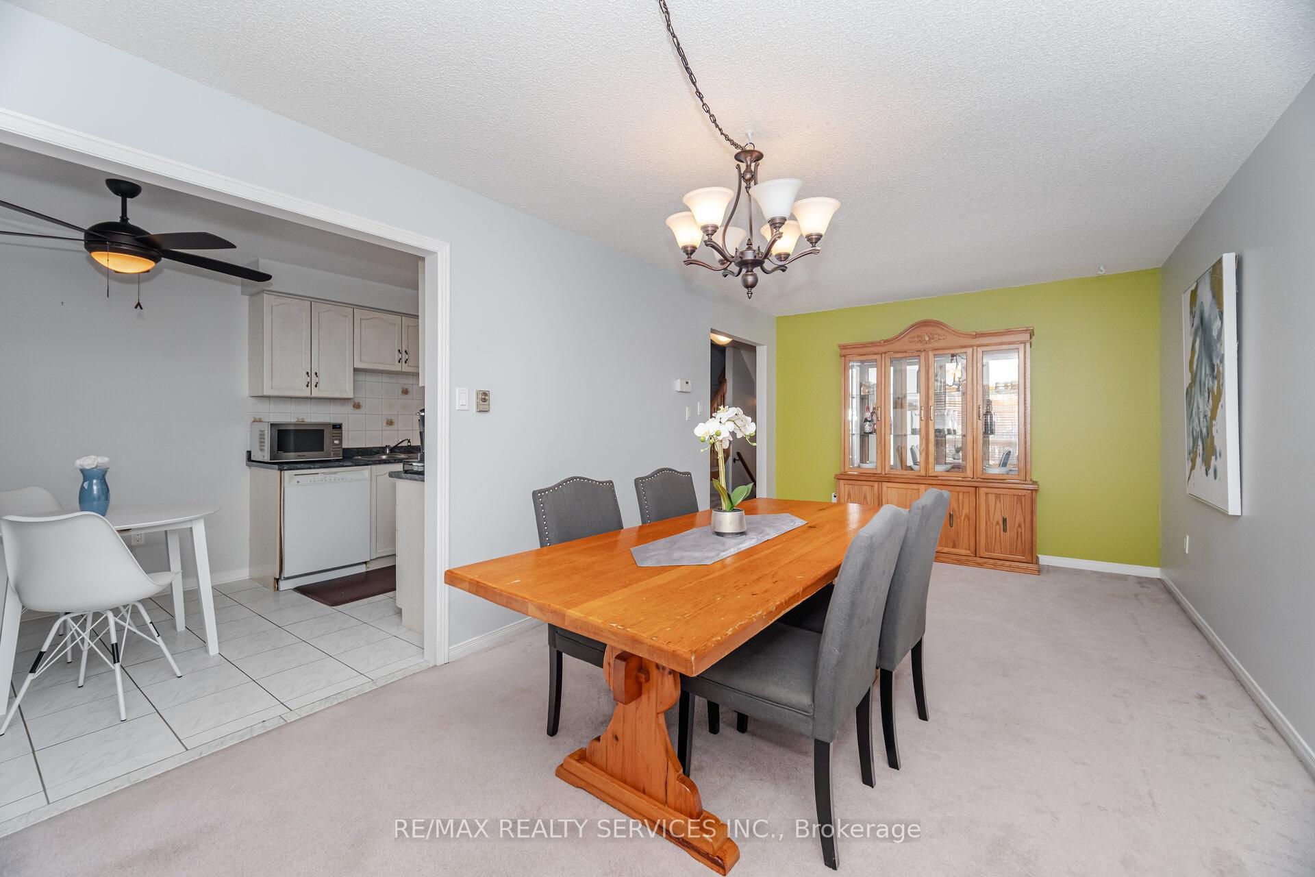 Photo 9 of 3 Dino Court, Brampton, Fletcher's Creek South — HOMEH