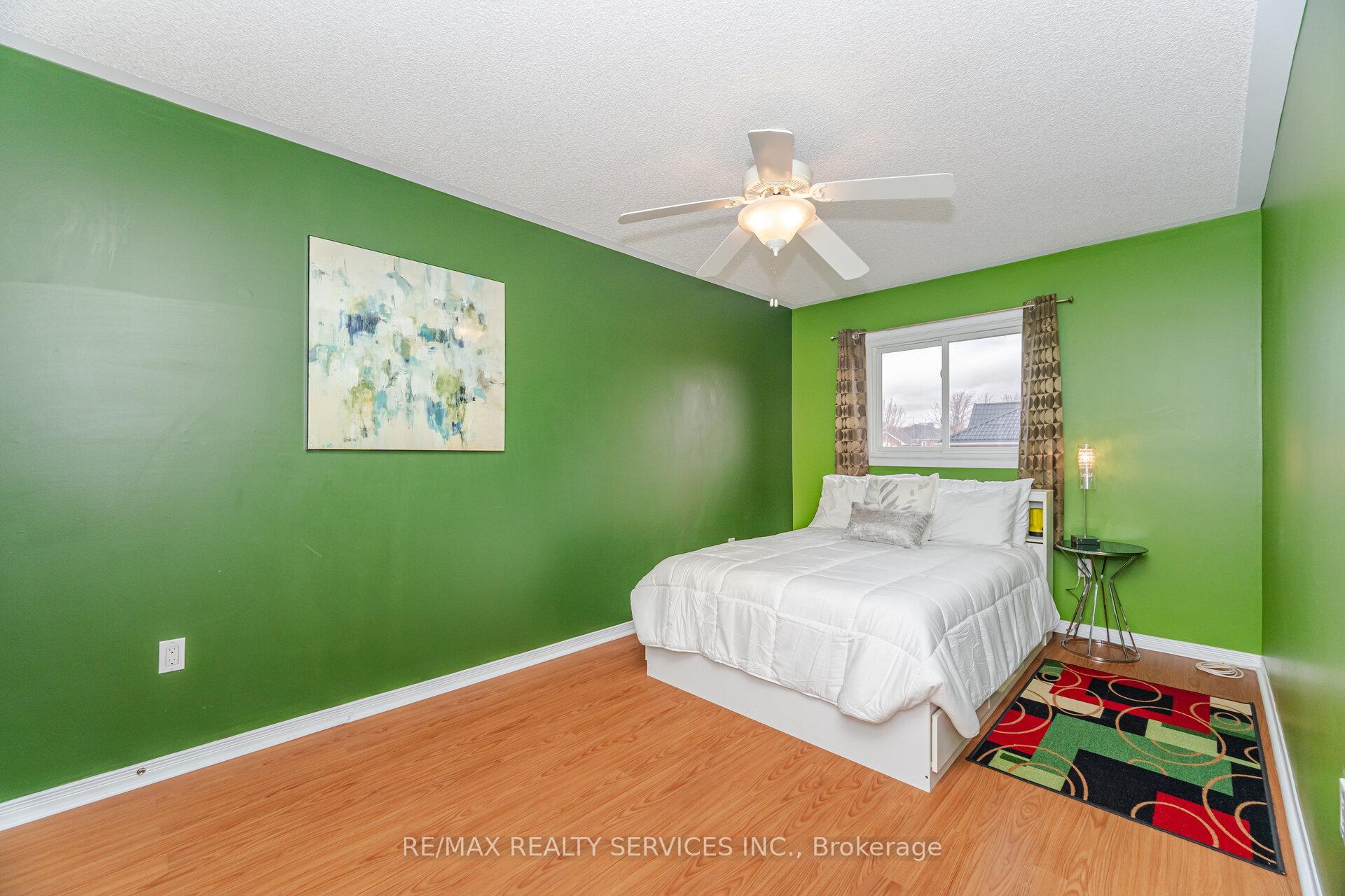 Photo 16 of 3 Dino Court, Brampton, Fletcher's Creek South — HOMEH