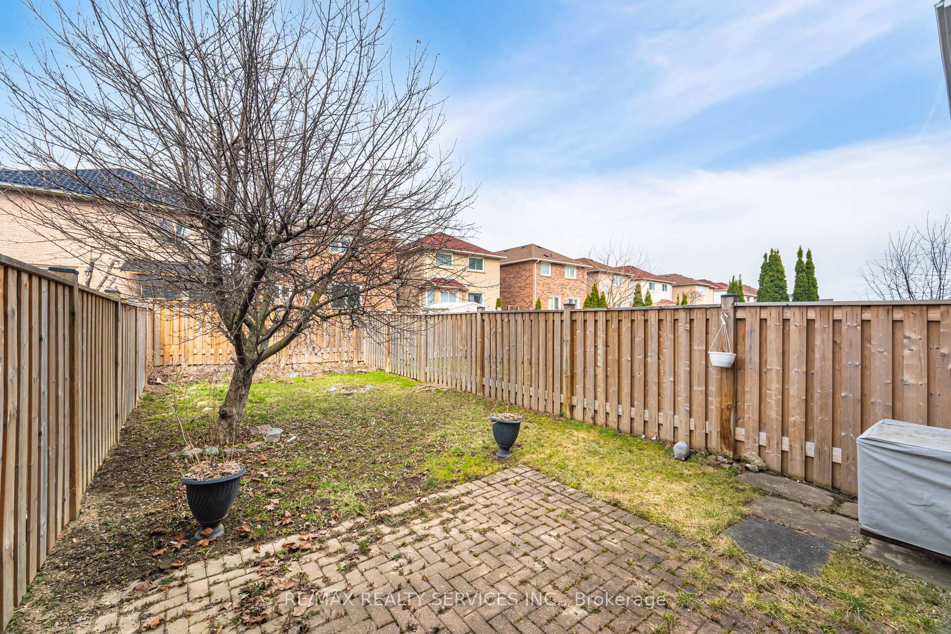 Photo 22 of 3 Dino Court, Brampton, Fletcher's Creek South — HOMEH