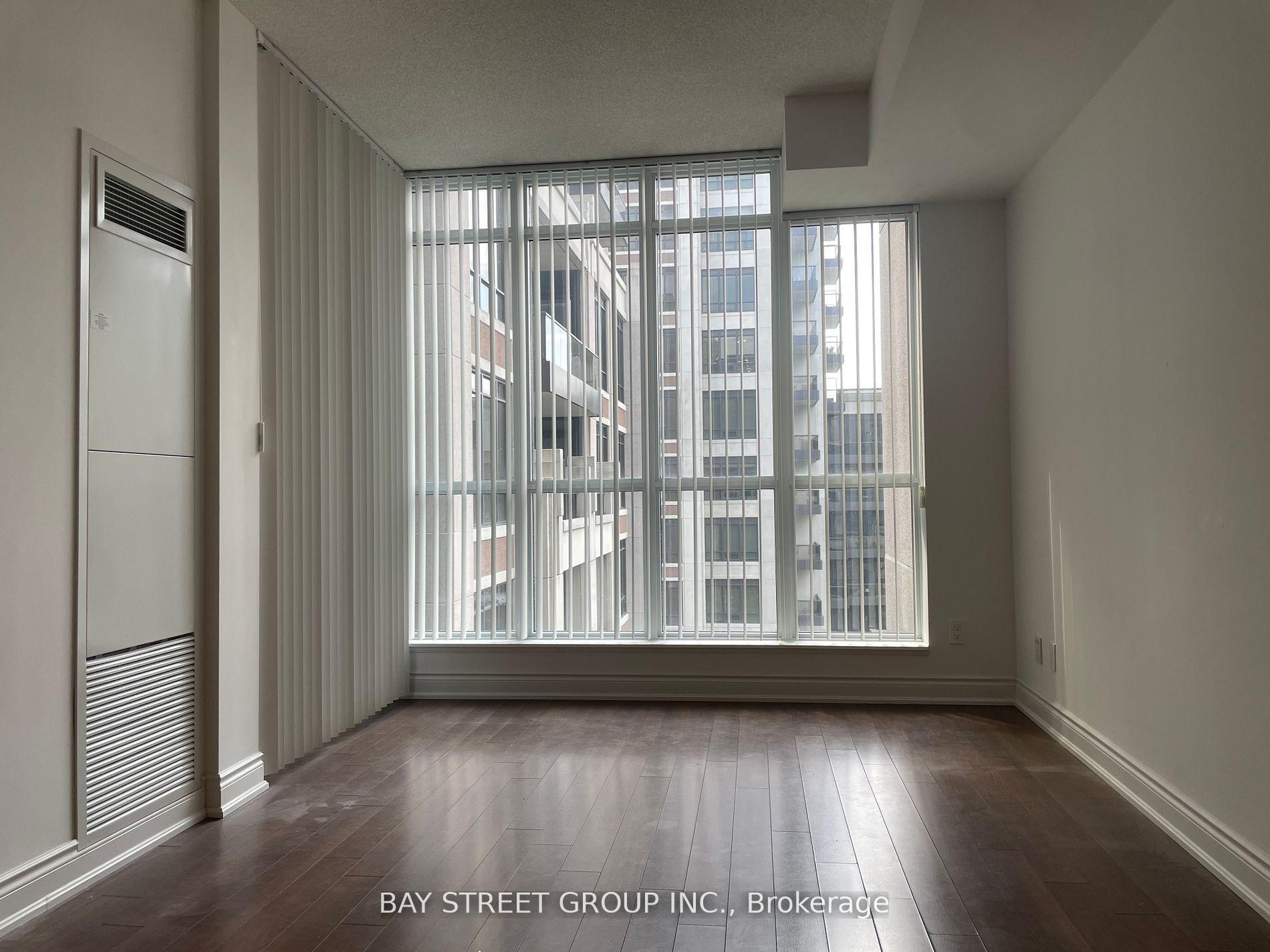 Photo 5 of Unit D802, 33 Clegg Road, Markham, Unionville — HOMEH