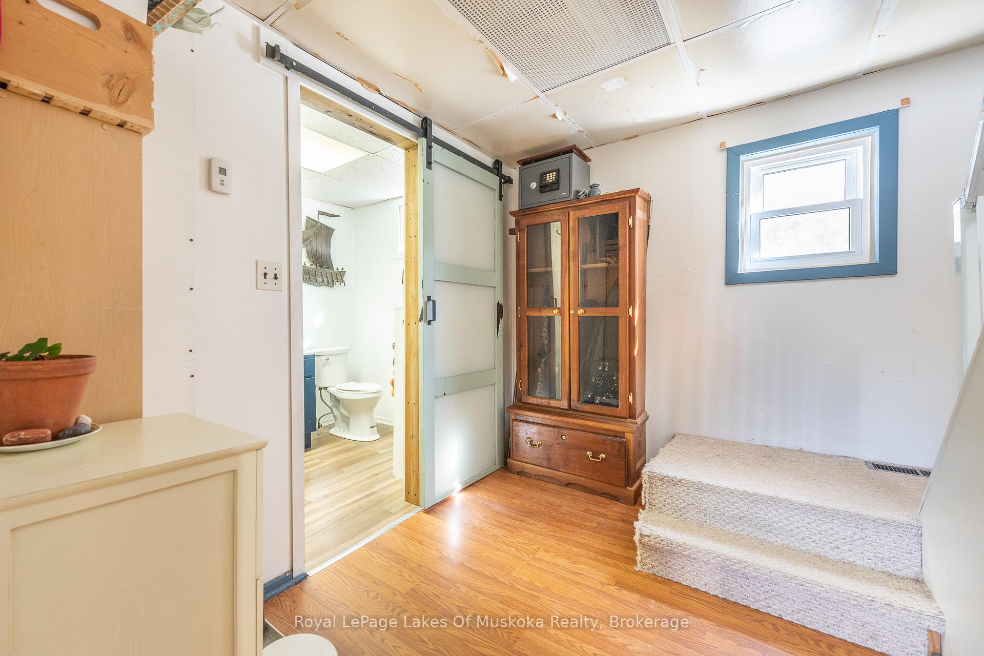 Photo 10 of 100 Queen Street, Burk's Falls — HOMEH