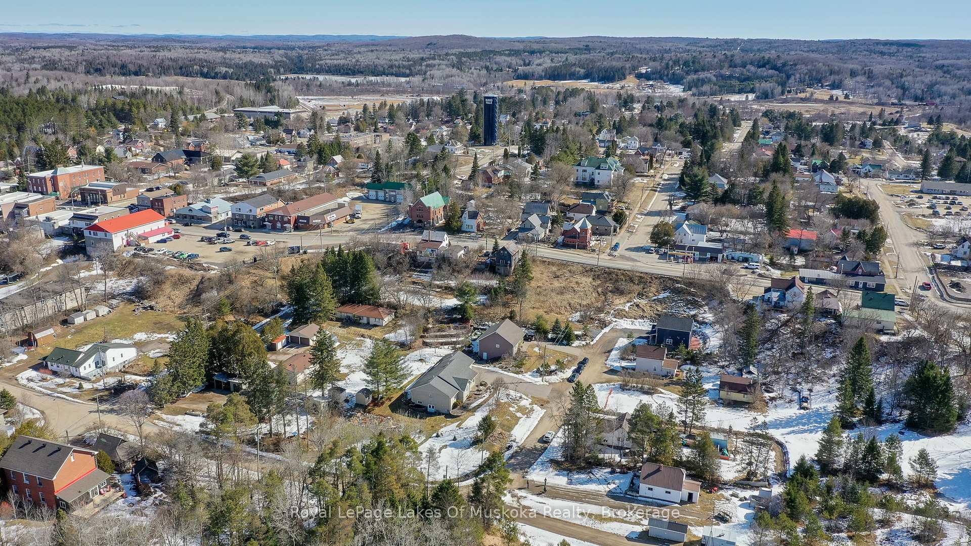 Photo 19 of 100 Queen Street, Burk's Falls — HOMEH