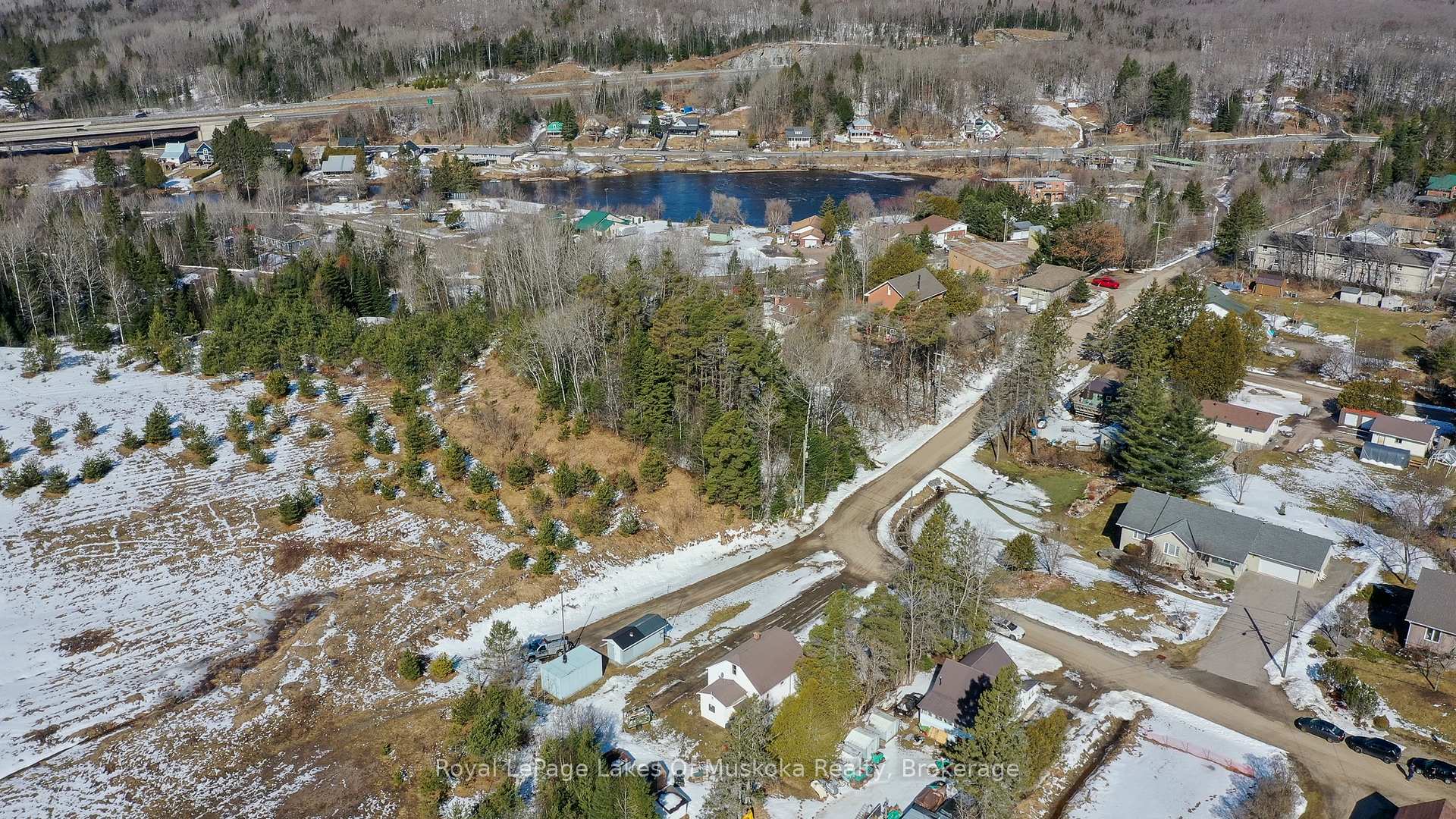 Photo 20 of 100 Queen Street, Burk's Falls — HOMEH