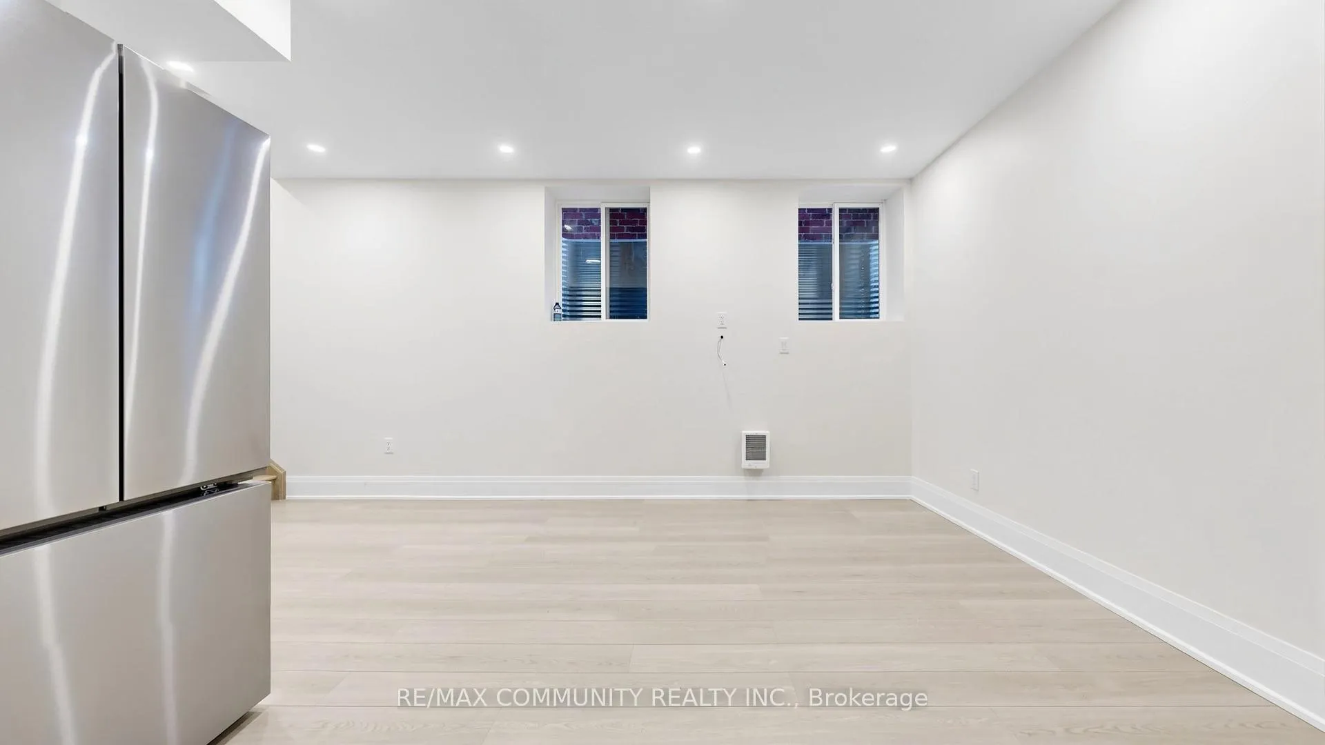 Photo 6 of 1544A Honey Locust Place, Pickering, Rural Pickering — HOMEH