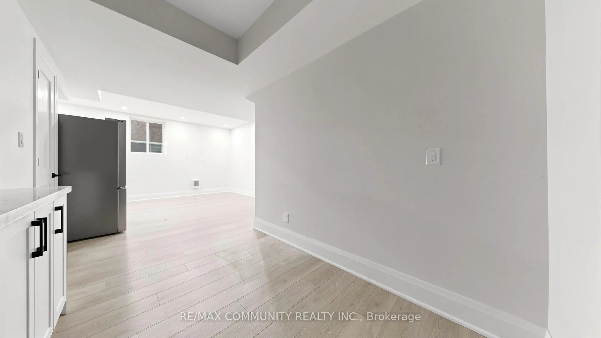 Photo 13 of 1544A Honey Locust Place, Pickering, Rural Pickering — HOMEH