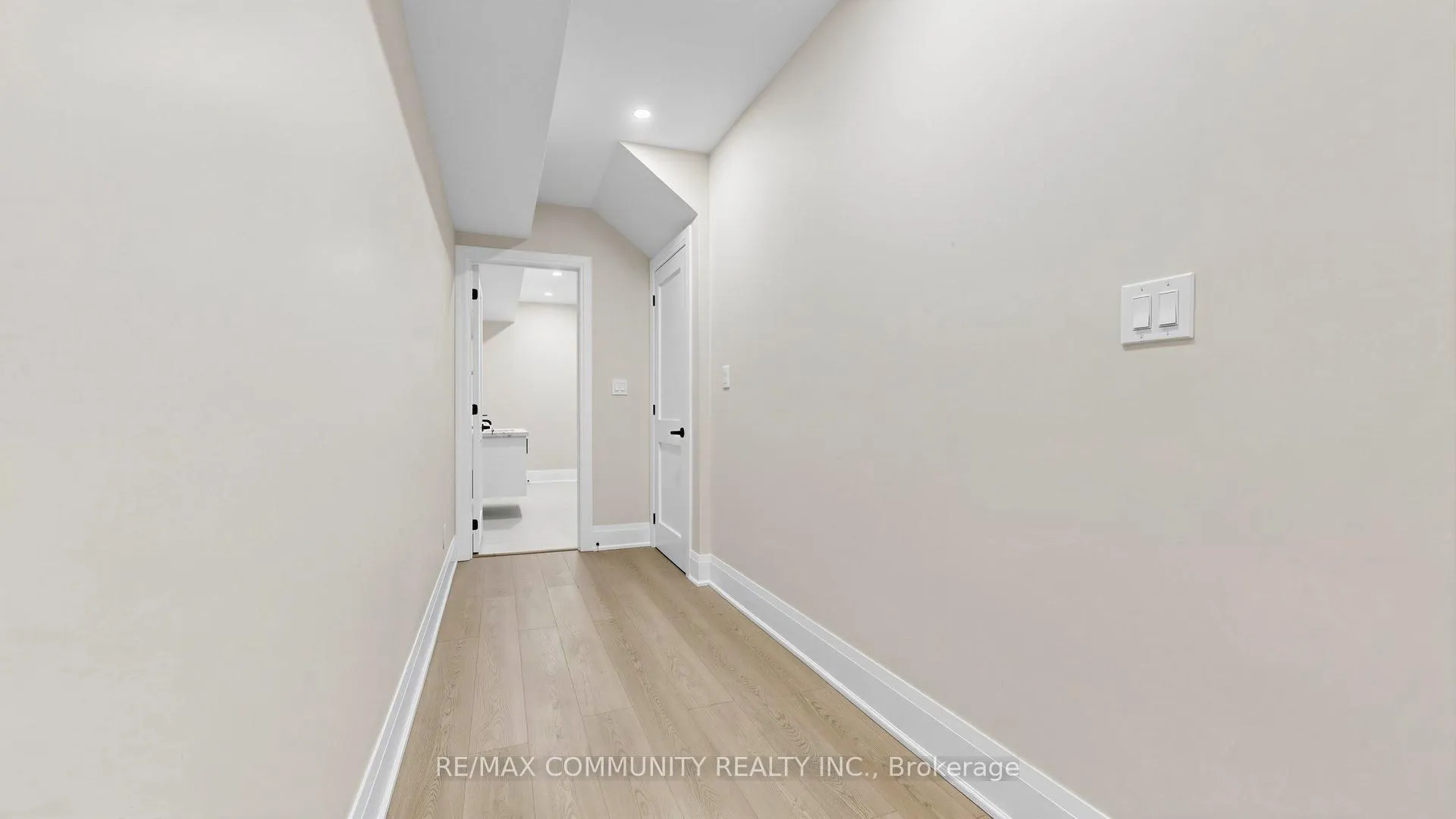 Photo 21 of 1544A Honey Locust Place, Pickering, Rural Pickering — HOMEH