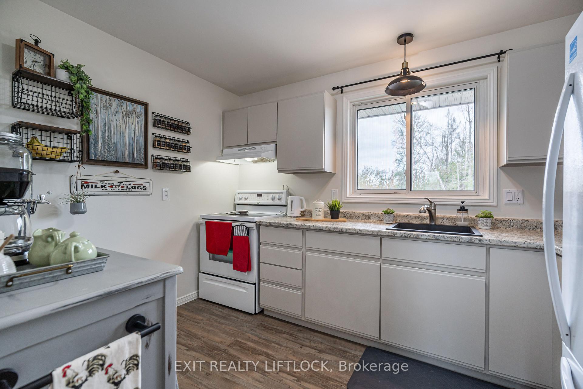 Photo 6 of Unit D, 107 Rita Crescent, Kawartha Lakes, Omemee — HOMEH