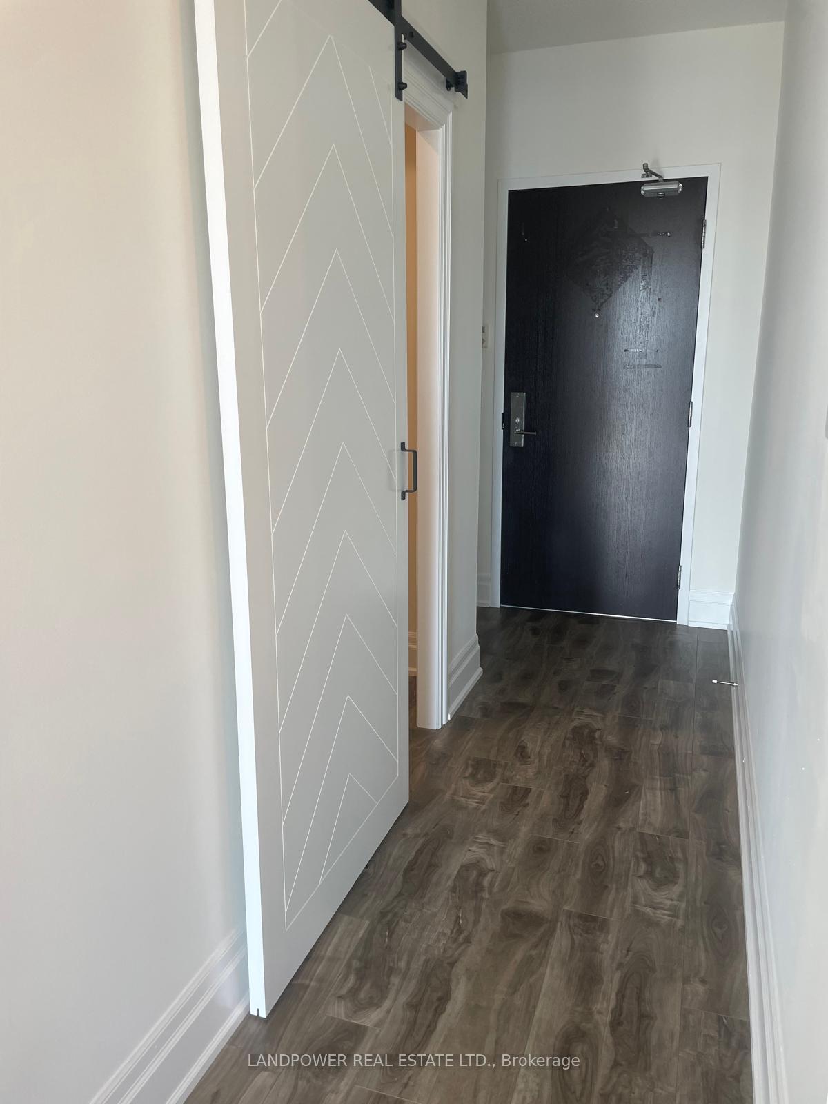 Photo 3 of Unit 603, 131 Upper Duke Crescent, Markham, Unionville — HOMEH