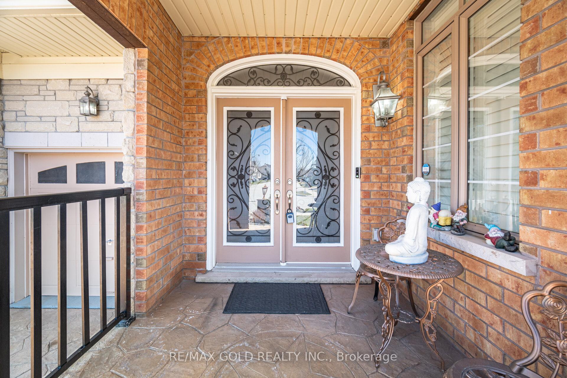 Photo 8 of 24 Vespahills Crescent, Brampton, Bram East — HOMEH