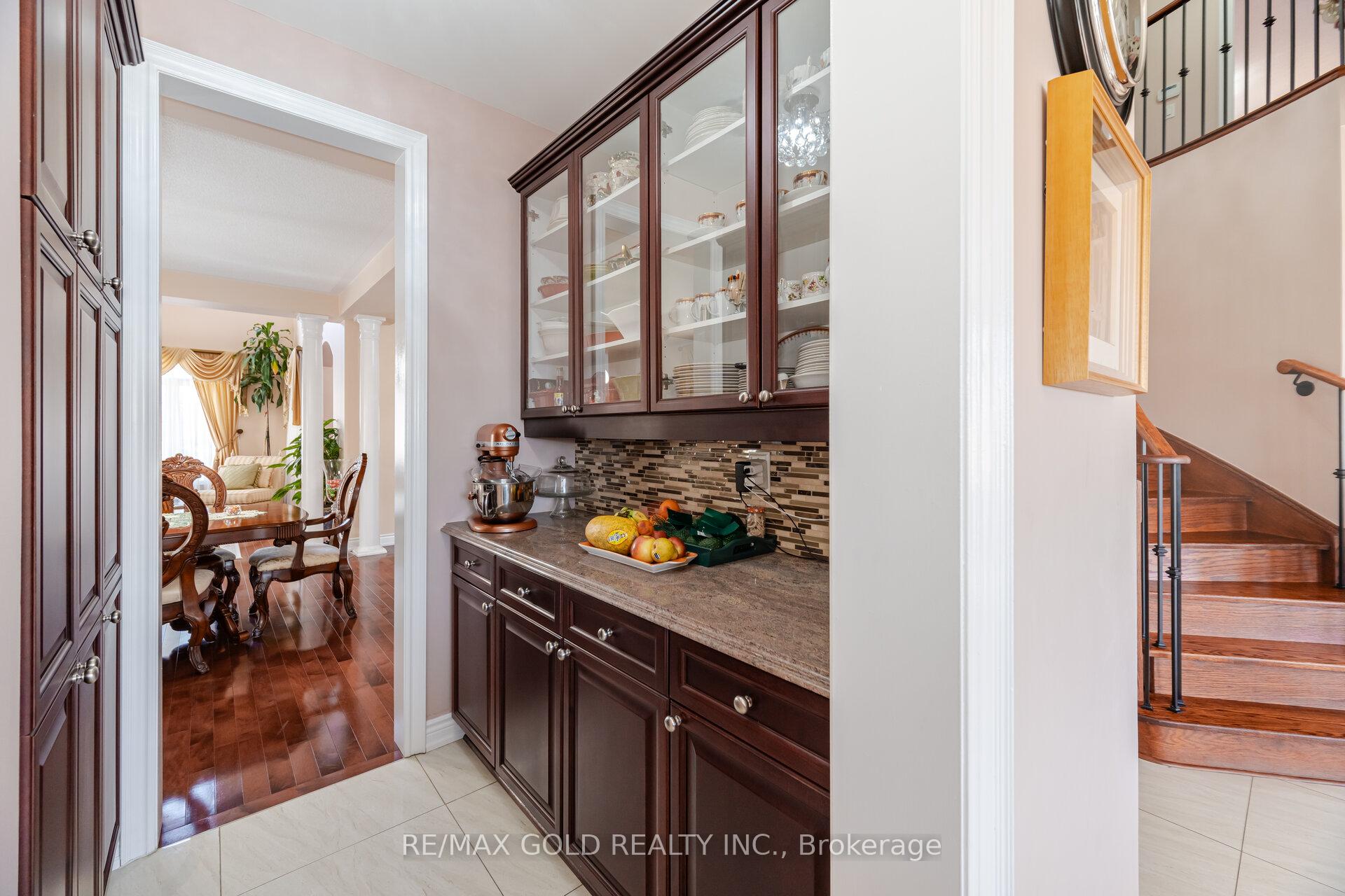 Photo 15 of 24 Vespahills Crescent, Brampton, Bram East — HOMEH