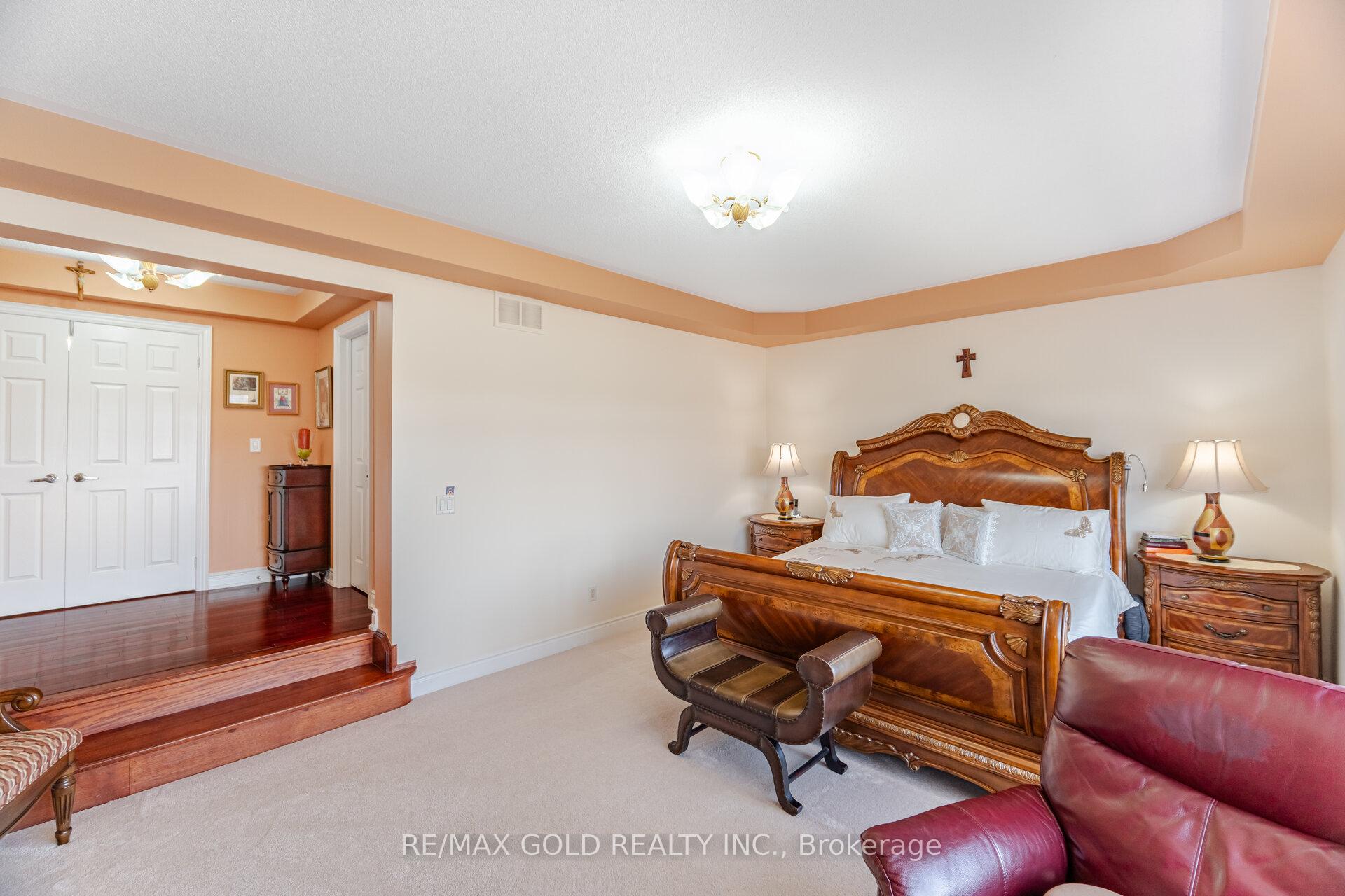 Photo 27 of 24 Vespahills Crescent, Brampton, Bram East — HOMEH