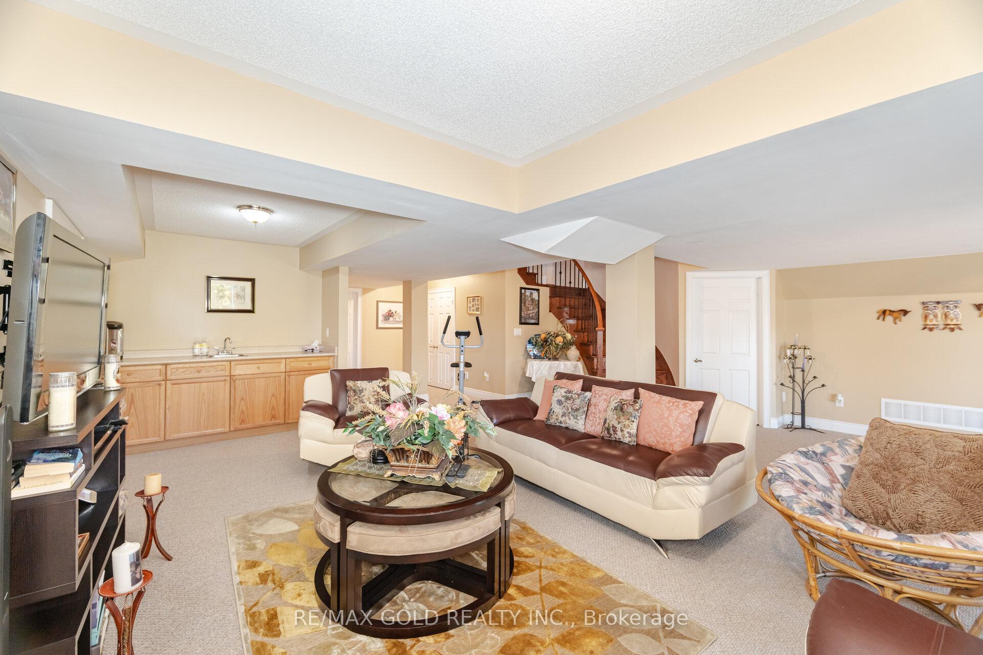 Photo 45 of 24 Vespahills Crescent, Brampton, Bram East — HOMEH