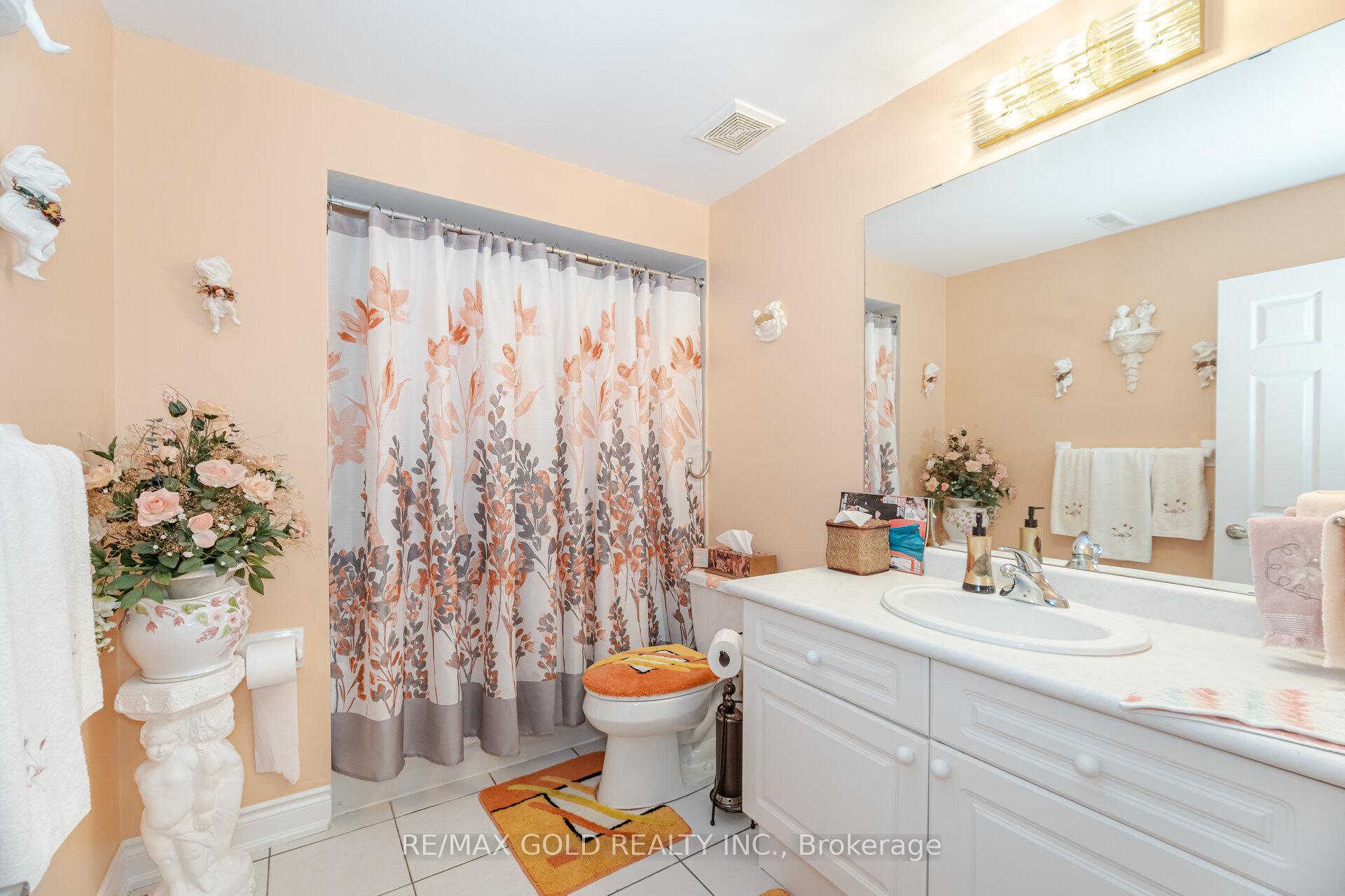 Photo 46 of 24 Vespahills Crescent, Brampton, Bram East — HOMEH