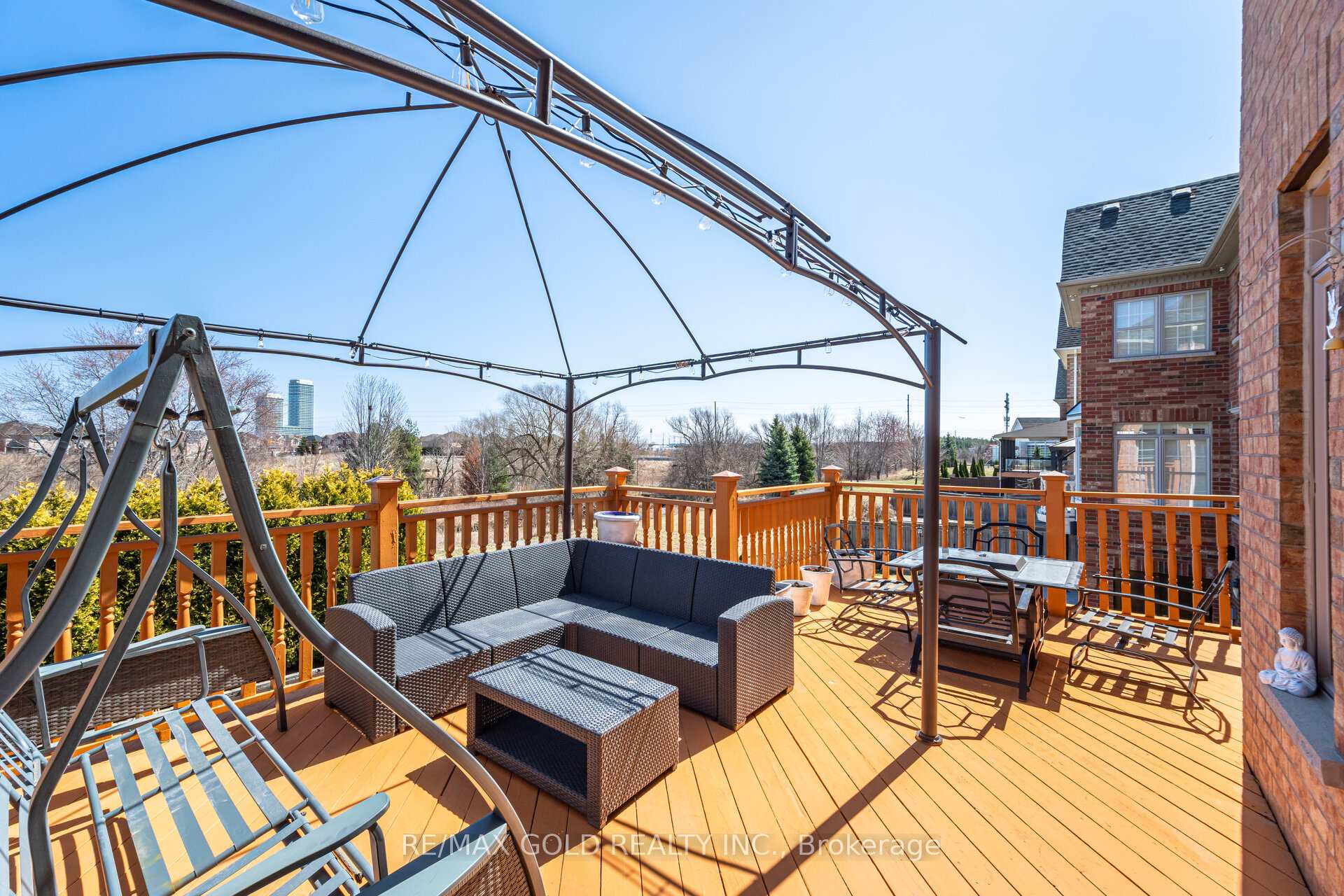 Photo 48 of 24 Vespahills Crescent, Brampton, Bram East — HOMEH