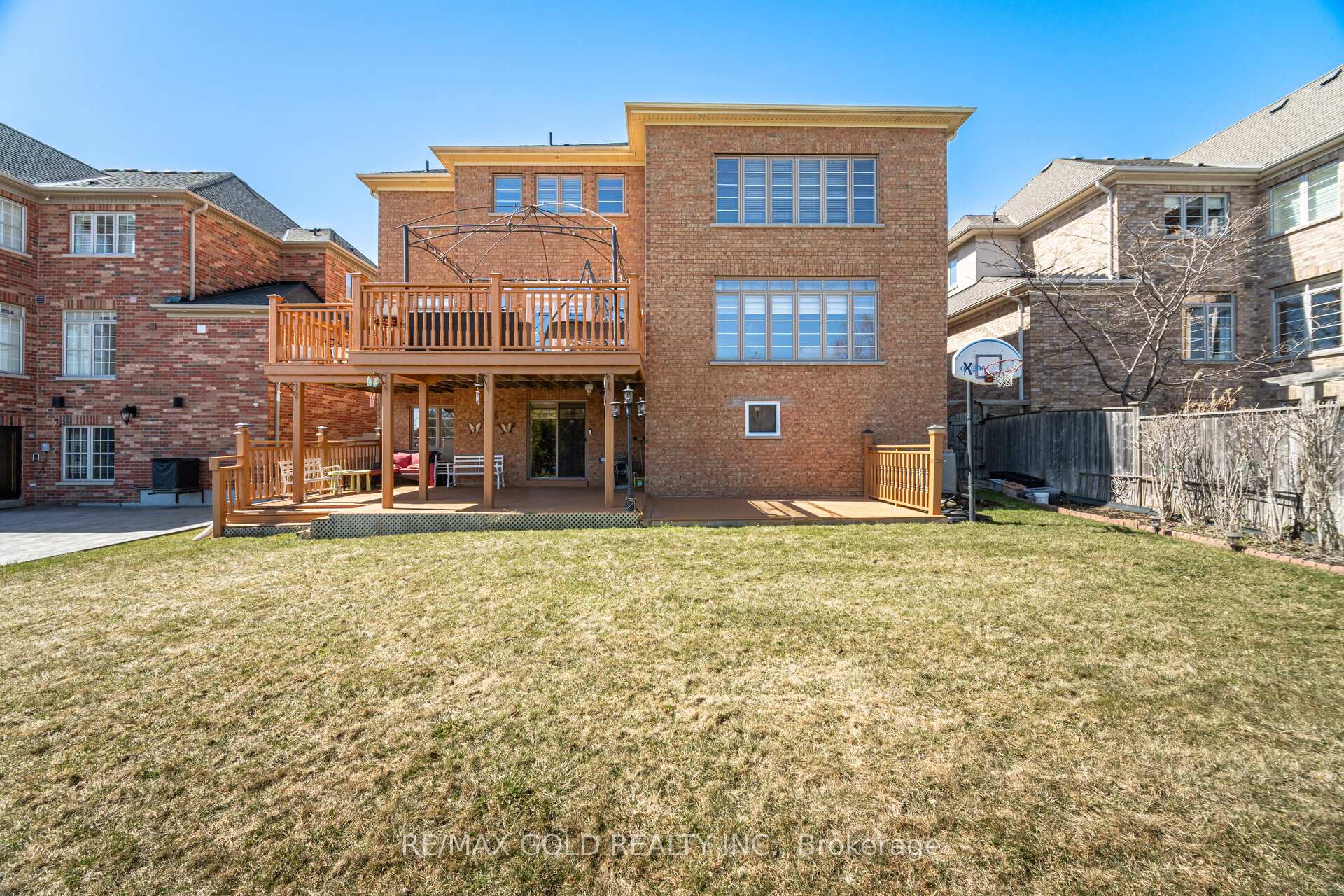 Photo 50 of 24 Vespahills Crescent, Brampton, Bram East — HOMEH