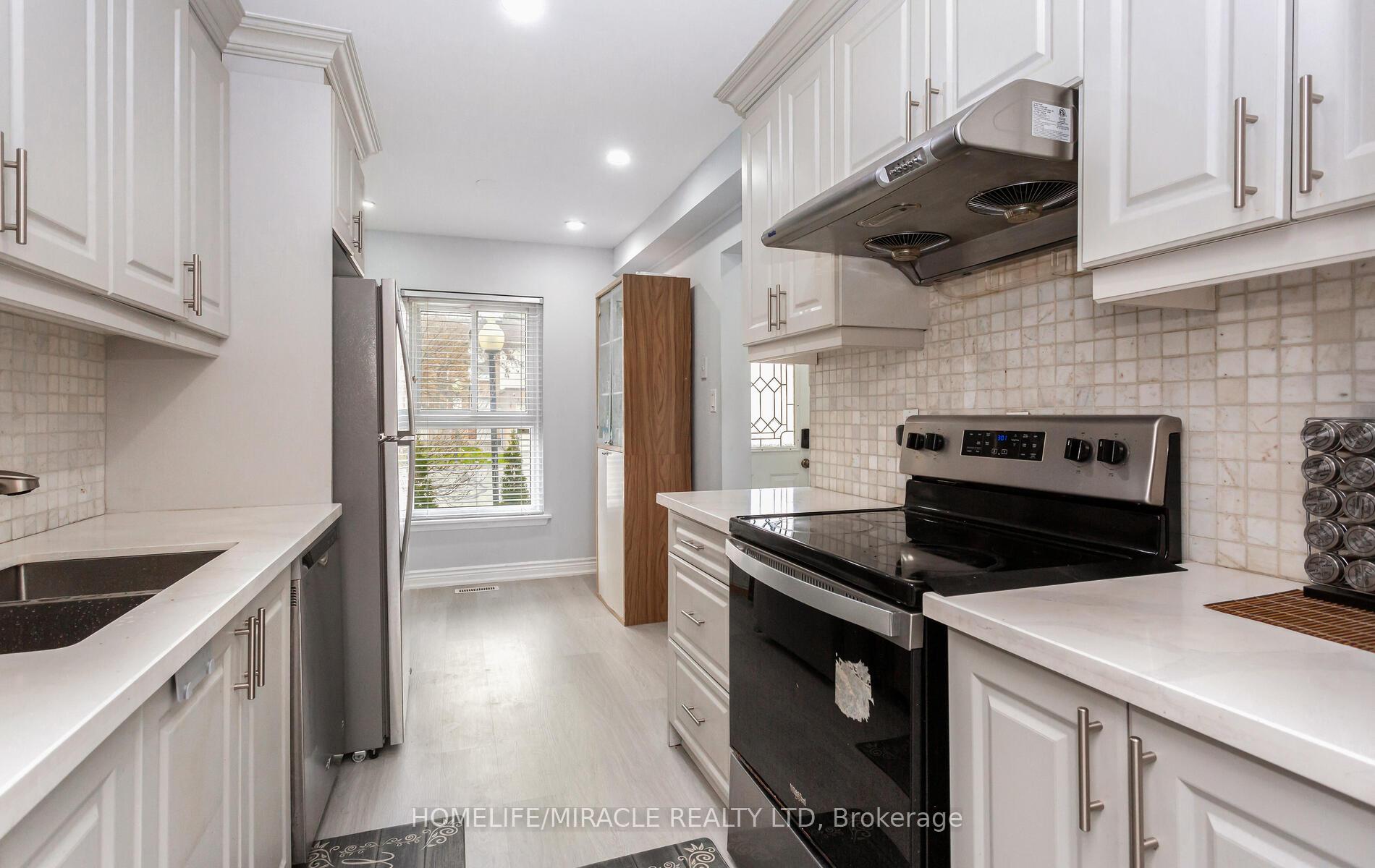 Photo 21 of Unit 2, 2 Craigleigh Crescent, Brampton, Avondale — HOMEH
