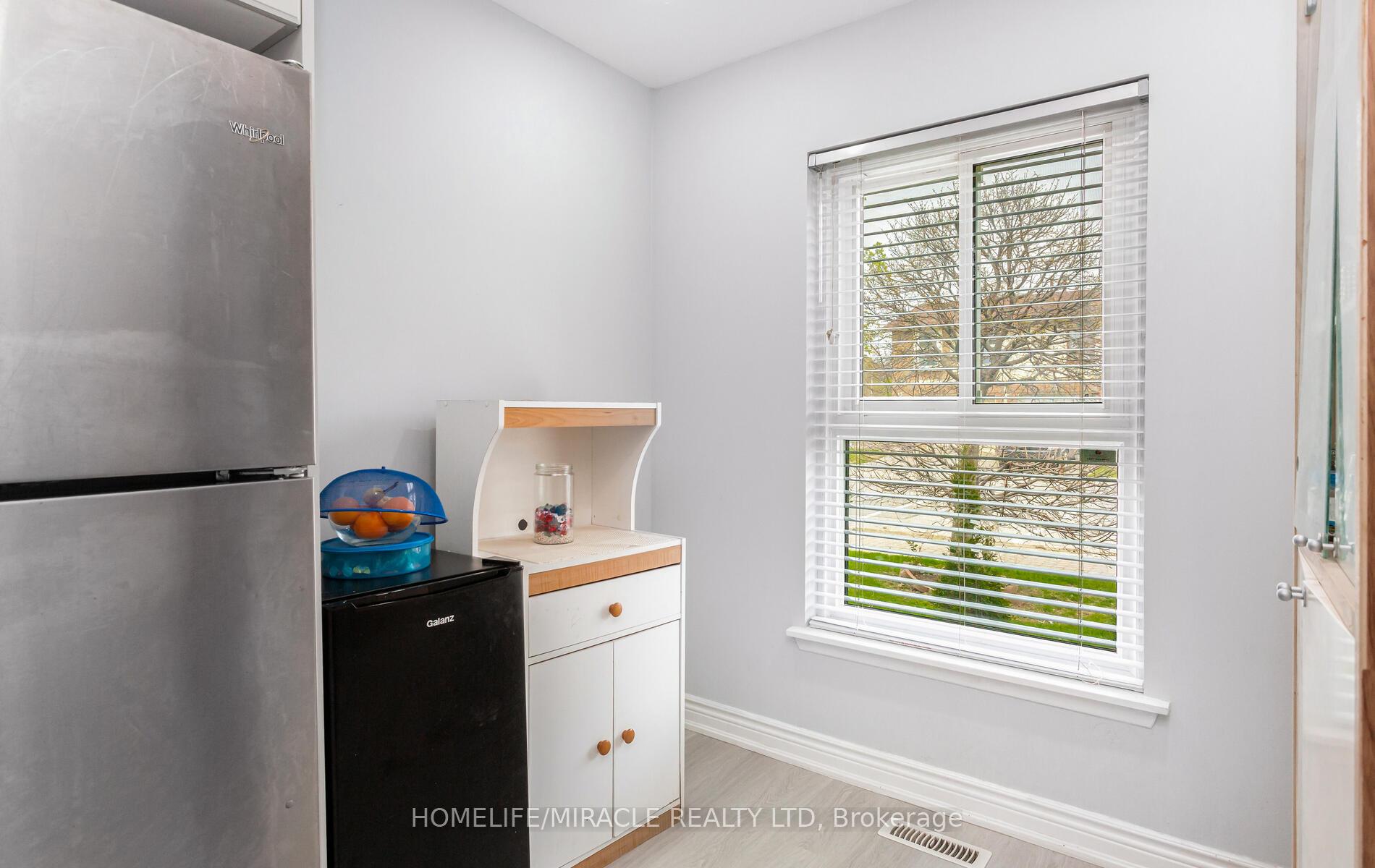 Photo 23 of Unit 2, 2 Craigleigh Crescent, Brampton, Avondale — HOMEH