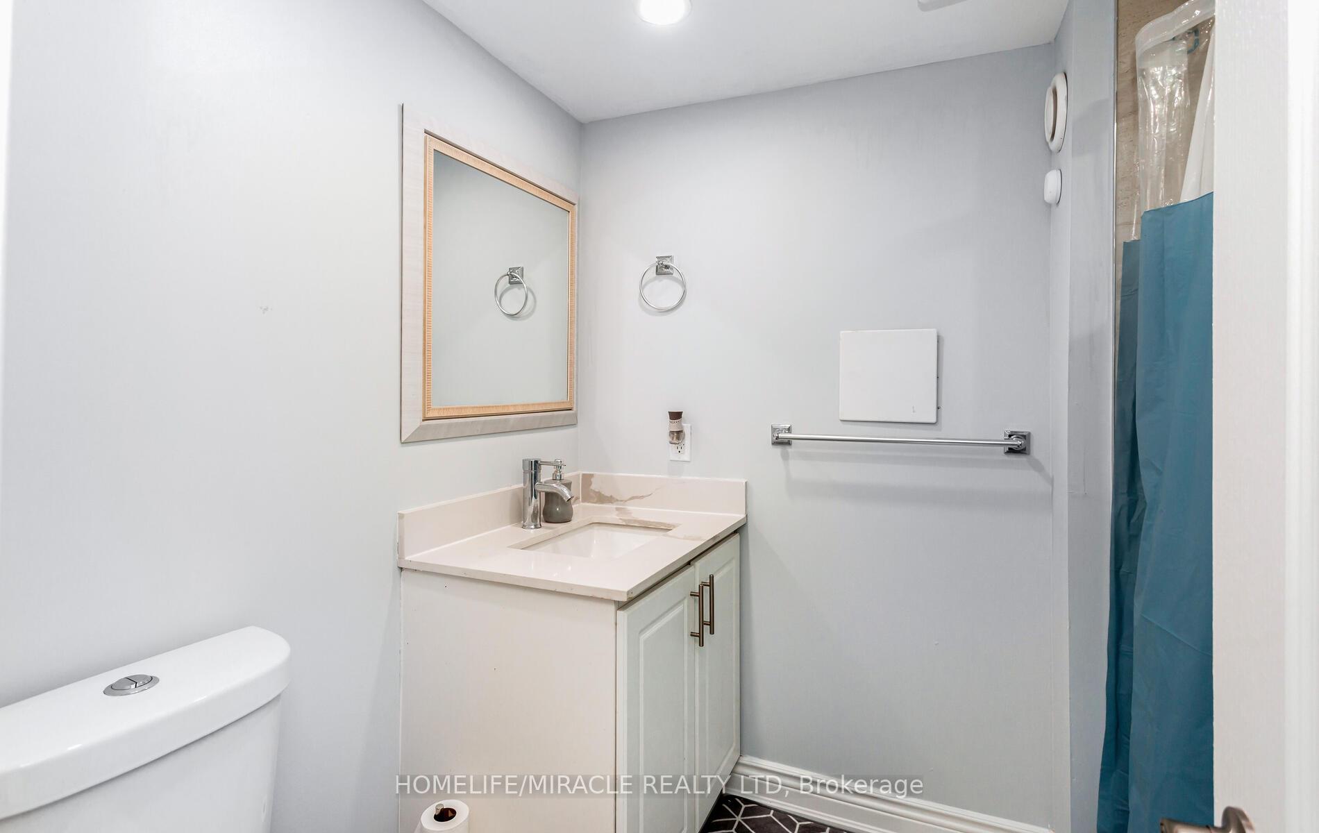 Photo 45 of Unit 2, 2 Craigleigh Crescent, Brampton, Avondale — HOMEH