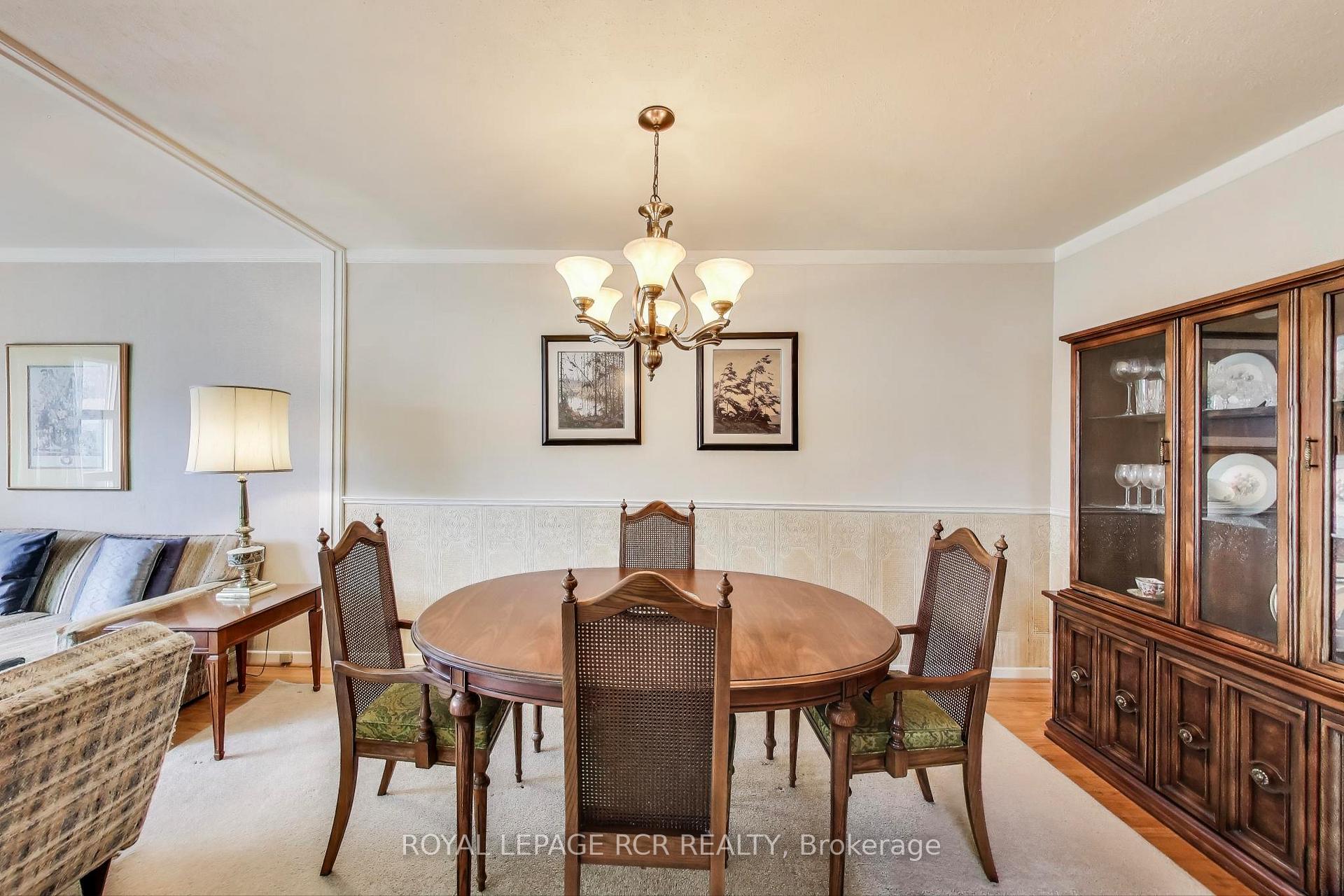 Photo 6 of 43 Appleby Drive, Brampton, Avondale — HOMEH