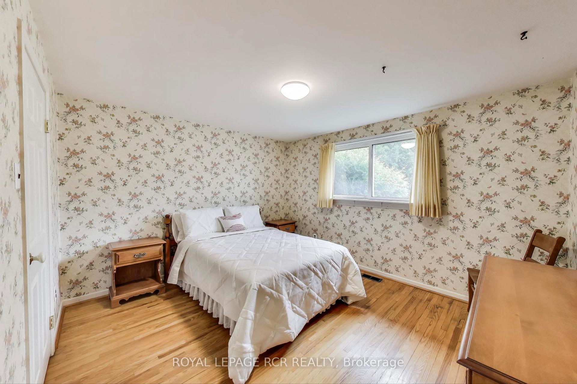 Photo 11 of 43 Appleby Drive, Brampton, Avondale — HOMEH