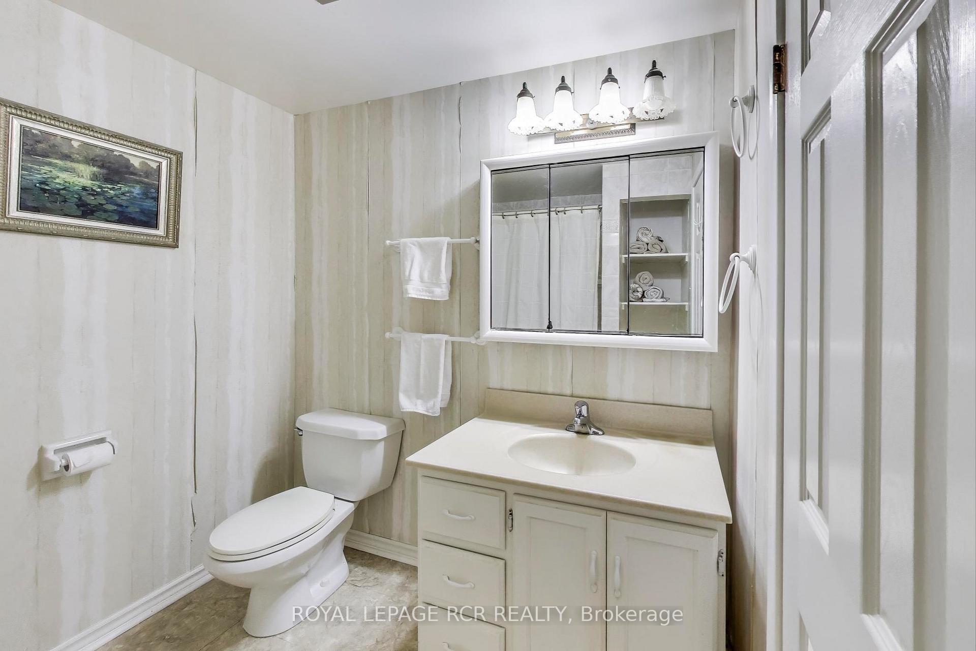 Photo 14 of 43 Appleby Drive, Brampton, Avondale — HOMEH
