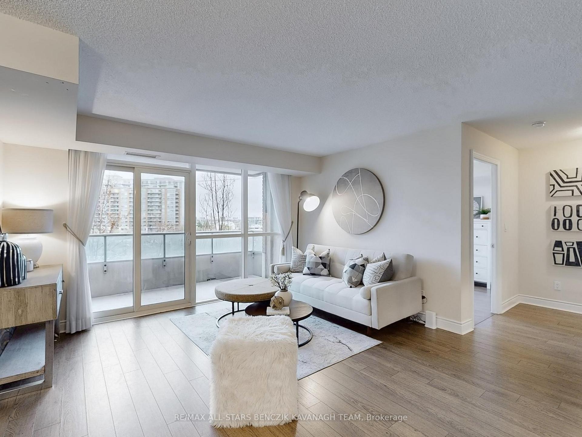 Photo 4 of Unit 369, 23 Cox Boulevard, Markham, Unionville — HOMEH