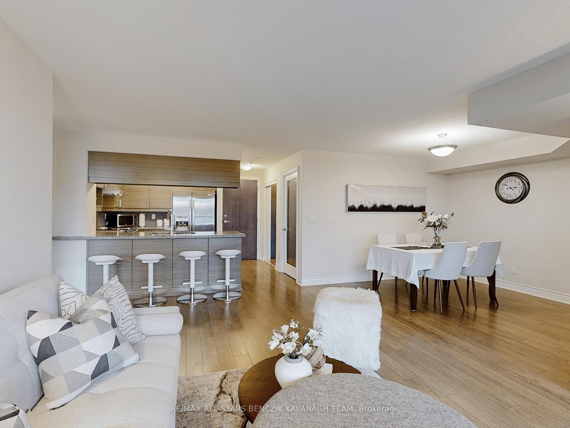 Photo 7 of Unit 369, 23 Cox Boulevard, Markham, Unionville — HOMEH