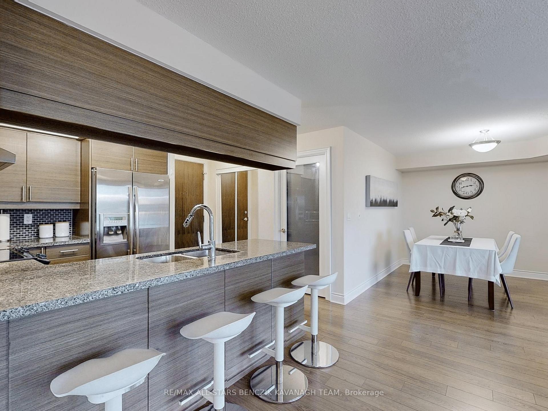 Photo 10 of Unit 369, 23 Cox Boulevard, Markham, Unionville — HOMEH