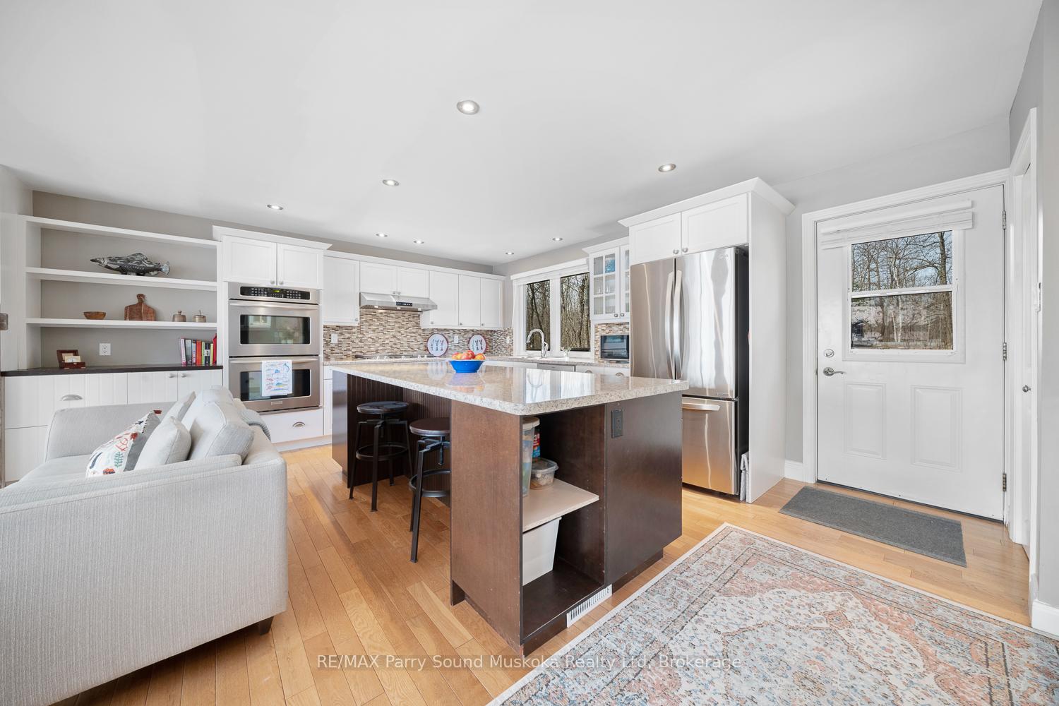 Photo 10 of 115 Manitou Drive, McKellar — HOMEH