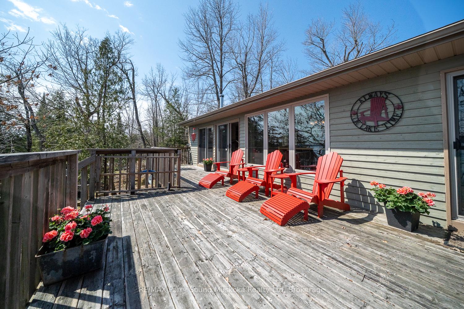 Photo 40 of 115 Manitou Drive, McKellar — HOMEH