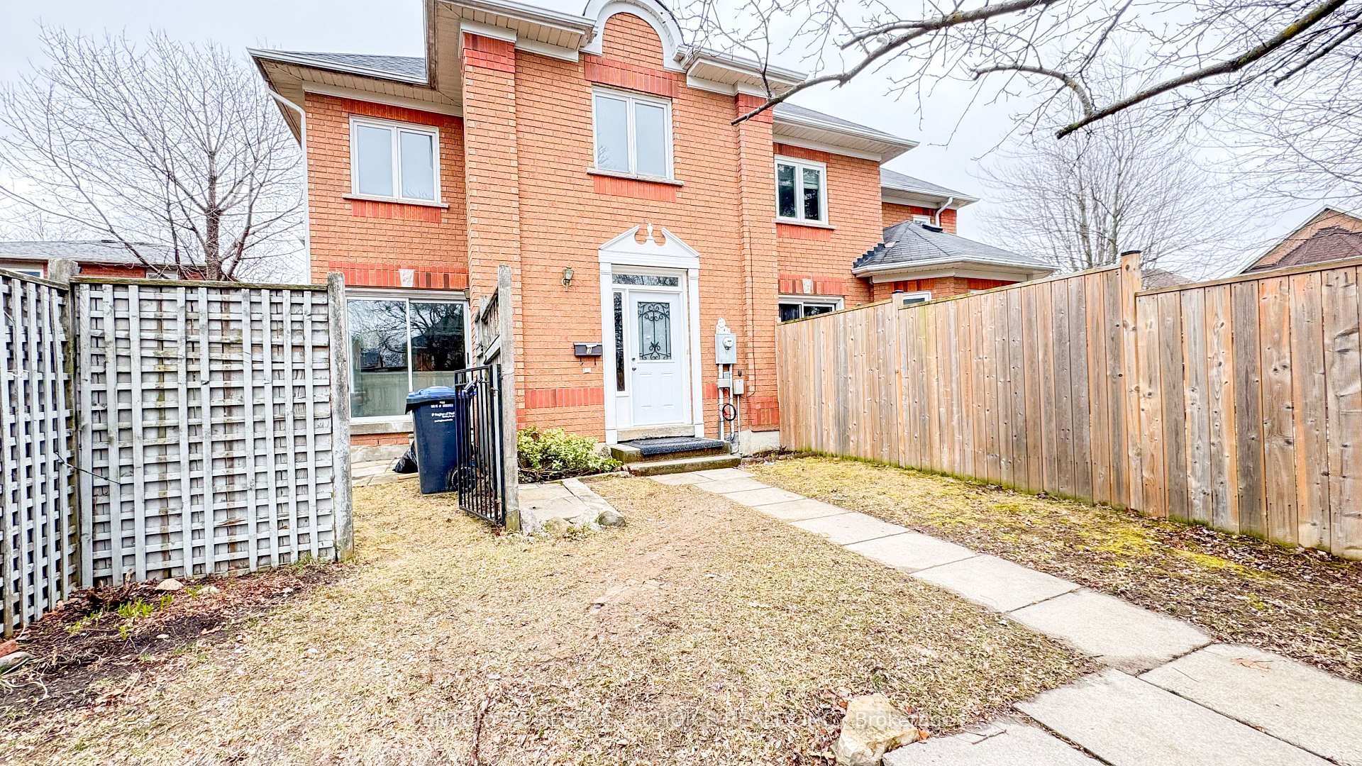 Photo 1 of 3 Bison Run Road, Brampton, Sandringham-Wellington — HOMEH
