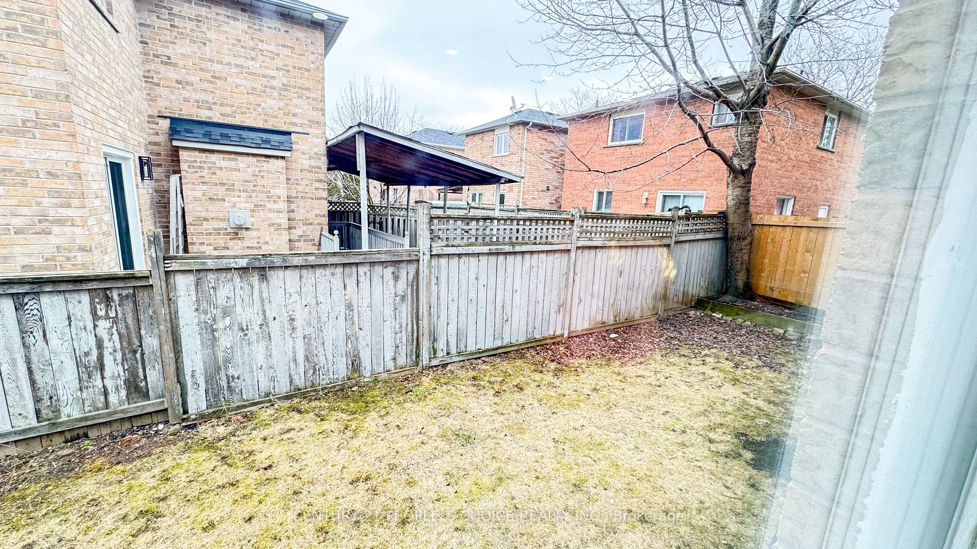 Photo 29 of 3 Bison Run Road, Brampton, Sandringham-Wellington — HOMEH