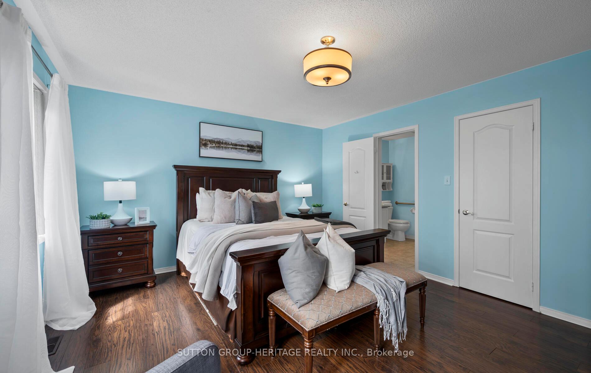 Photo 17 of 13 Hirshfield Lane, Ajax, Central — HOMEH