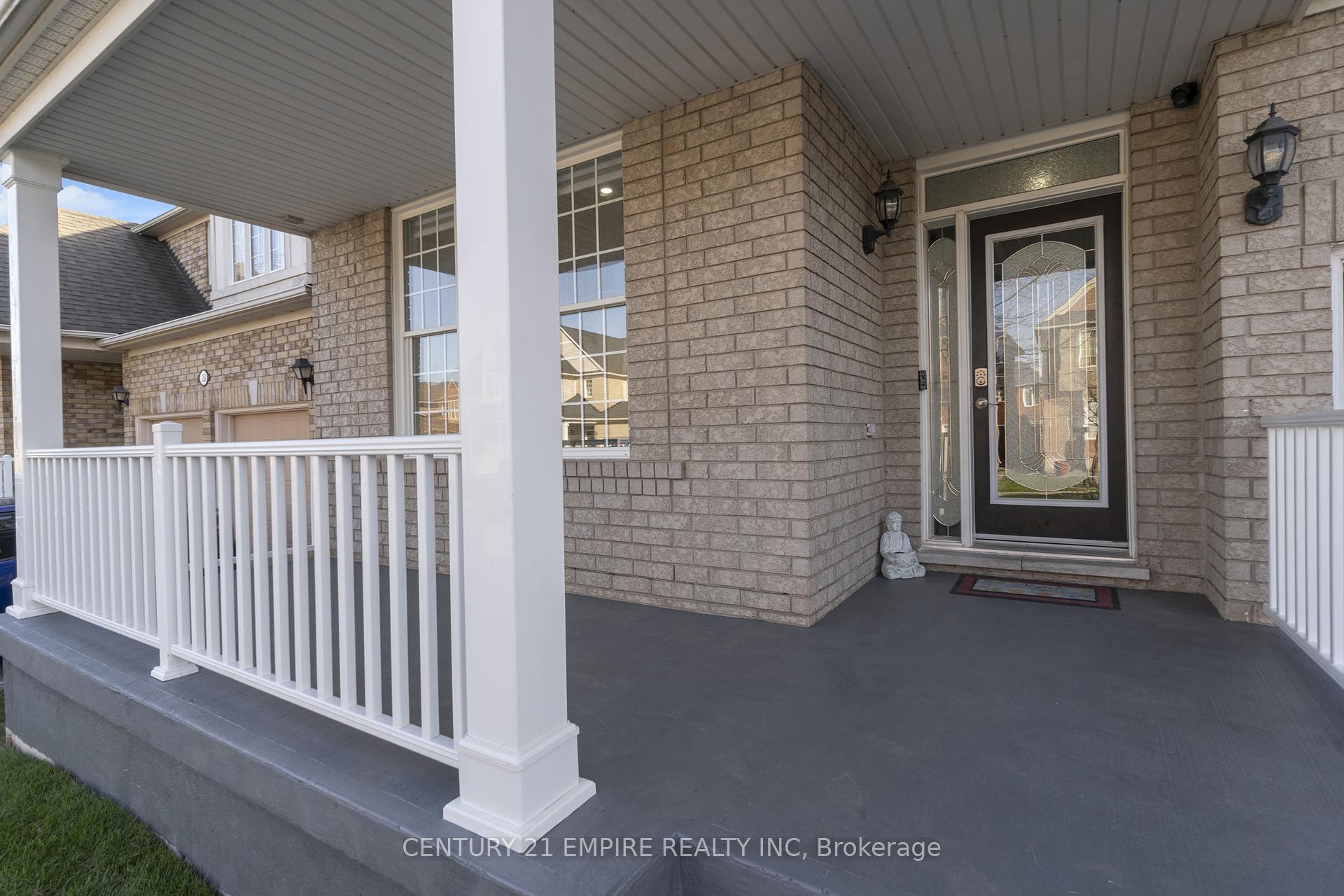 Photo 4 of 22 Leagrove Street, Brampton, Fletcher's Meadow — HOMEH