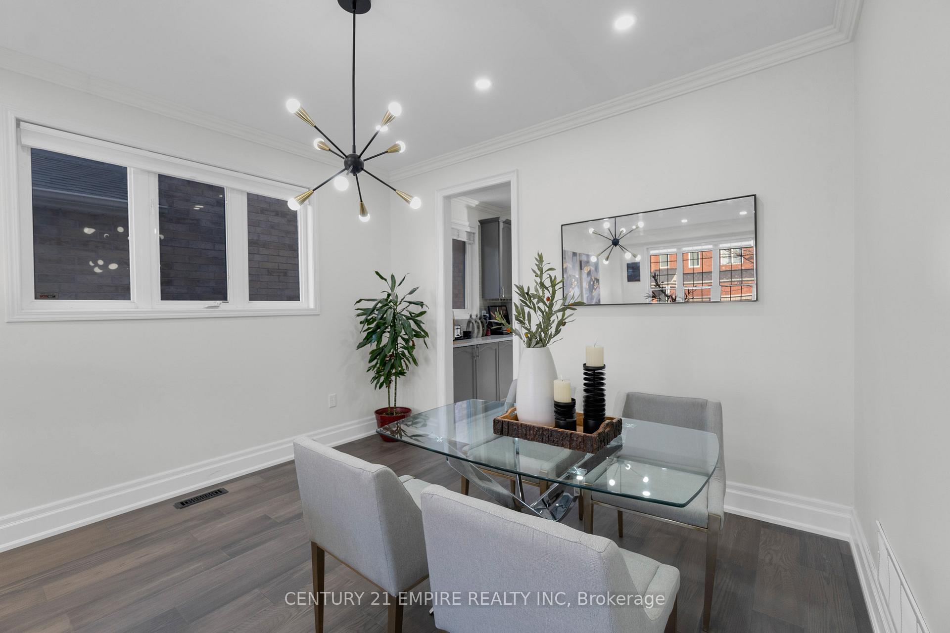 Photo 9 of 22 Leagrove Street, Brampton, Fletcher's Meadow — HOMEH
