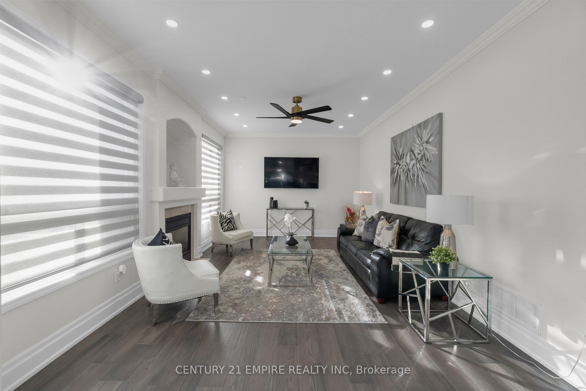 Photo 12 of 22 Leagrove Street, Brampton, Fletcher's Meadow — HOMEH