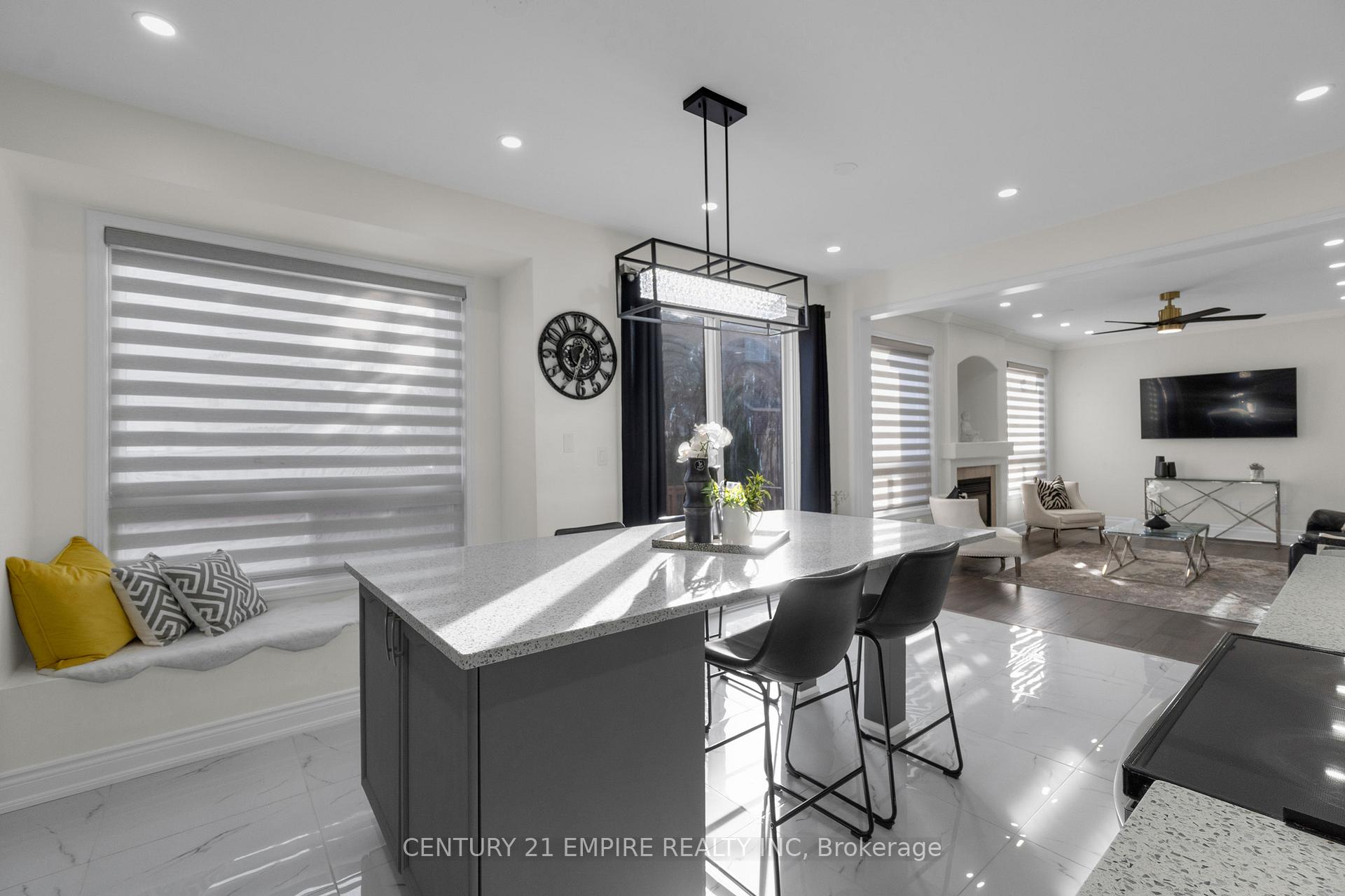 Photo 17 of 22 Leagrove Street, Brampton, Fletcher's Meadow — HOMEH