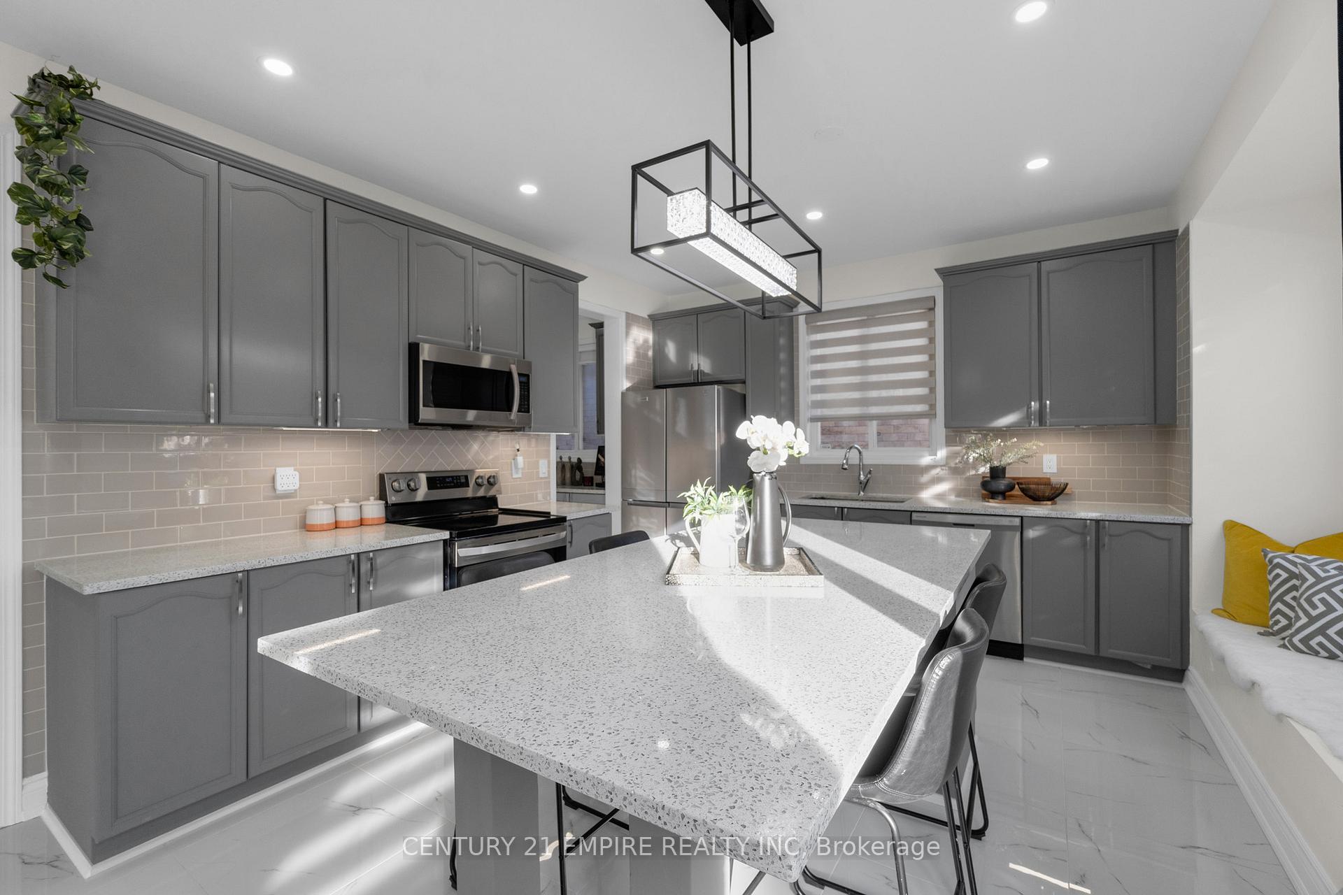 Photo 19 of 22 Leagrove Street, Brampton, Fletcher's Meadow — HOMEH