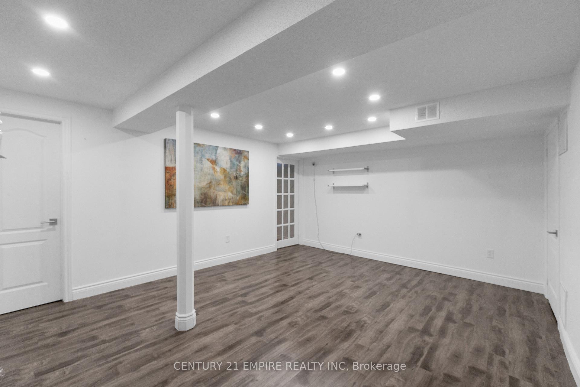 Photo 40 of 22 Leagrove Street, Brampton, Fletcher's Meadow — HOMEH