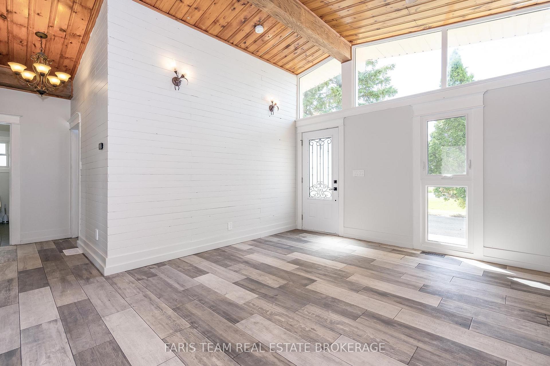 Photo 5 of 7466 11th Line, Essa, Thornton — HOMEH