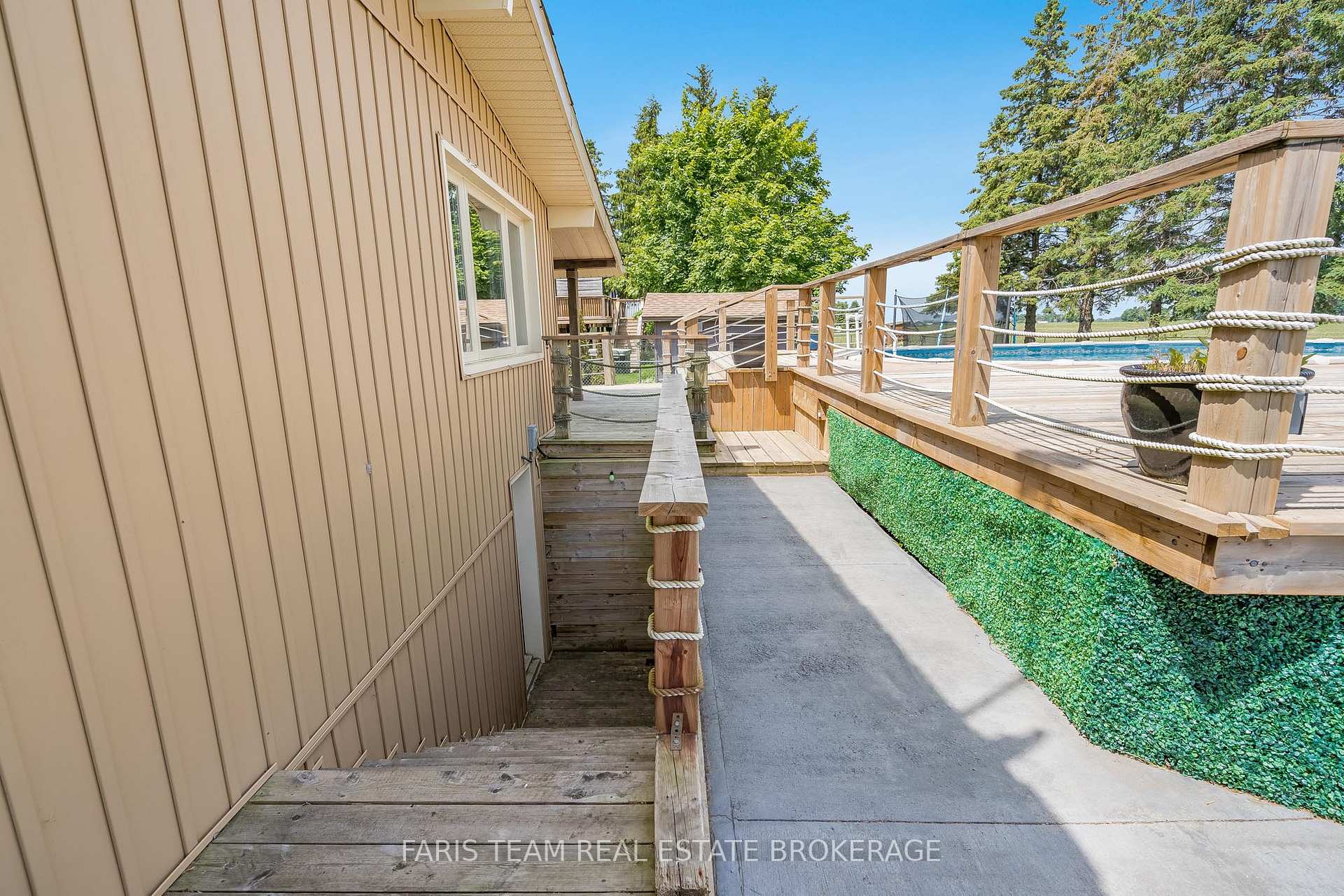 Photo 43 of 7466 11th Line, Essa, Thornton — HOMEH