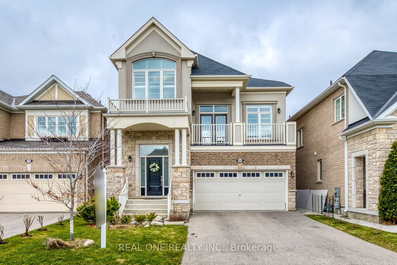Photo 1 of 166 Stillwater Crescent, Hamilton, Waterdown — HOMEH
